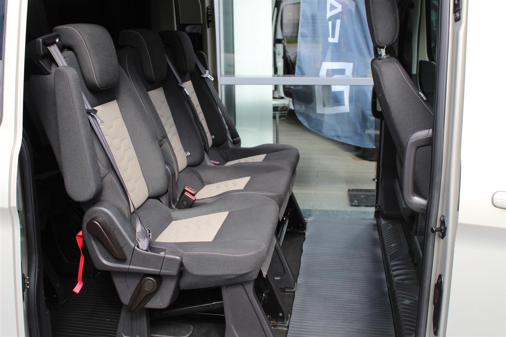 Billede af Ford Tourneo Custom 310 L2H1 2,0 TDCi Titanium 130HK 6g