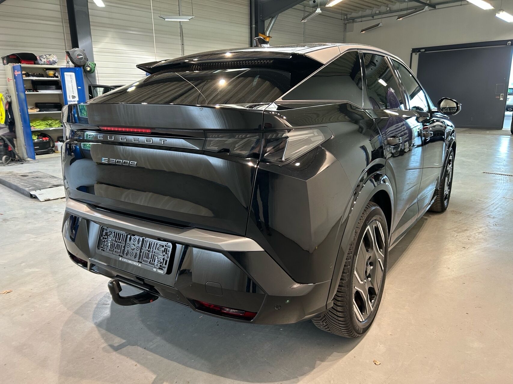 Billede af Peugeot e-3008 EL GT Pack 210HK 5d Aut.