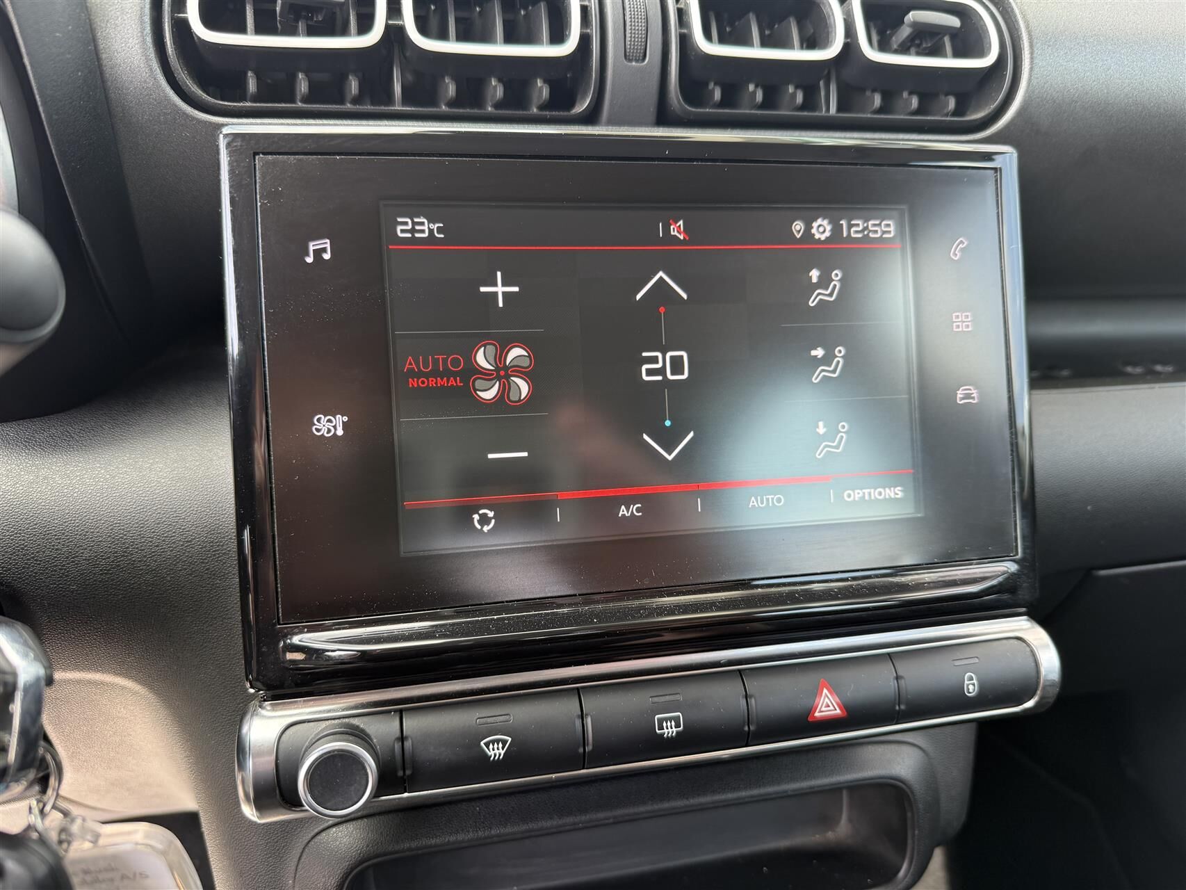 Billede af Citroën C3 Aircross 1,2 PureTech Platinum 82HK 5d