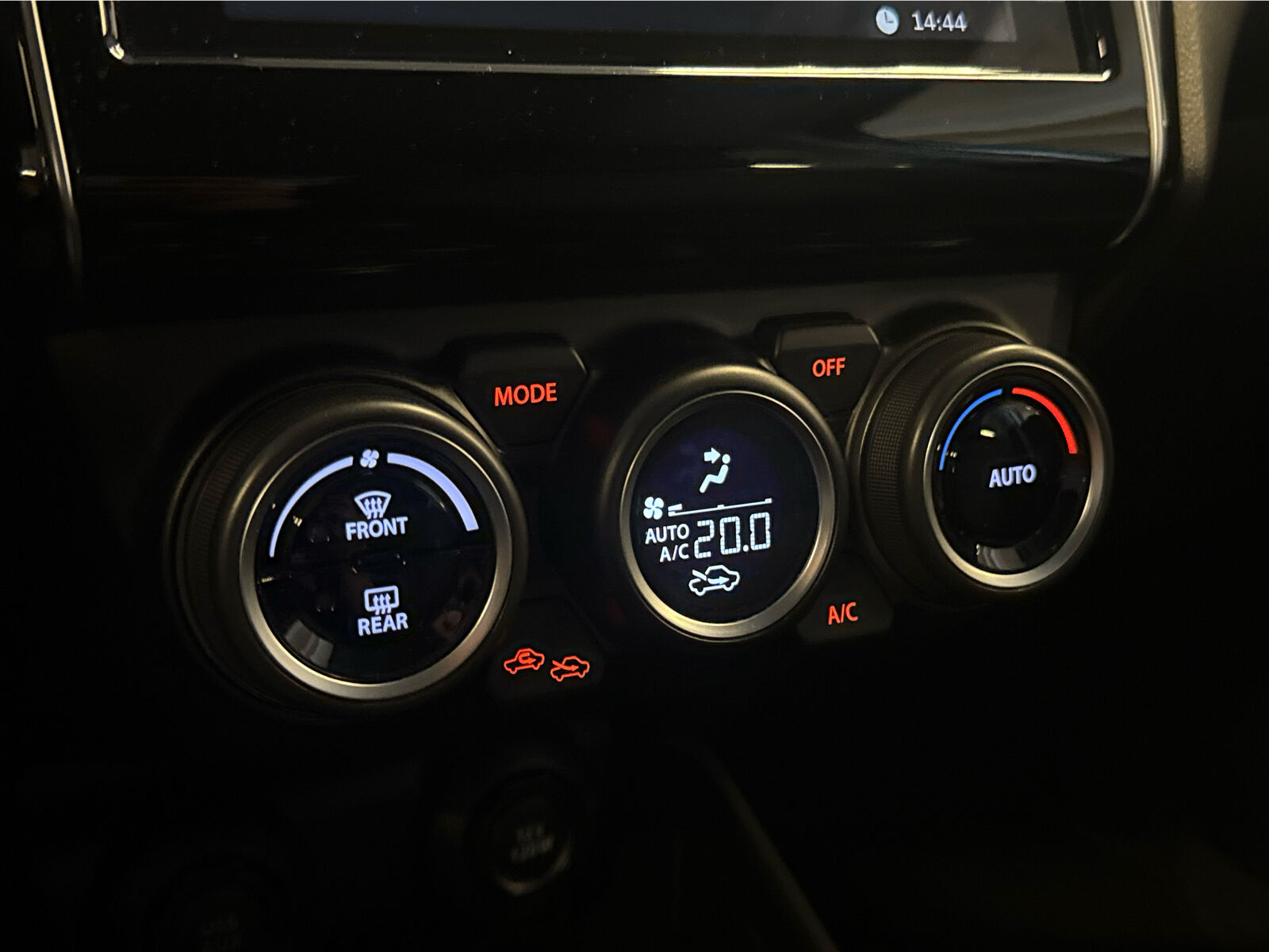 Billede af Suzuki Swift 1,0 Dualjet  Mild hybrid Exclusive Hit AEB 112HK 5d