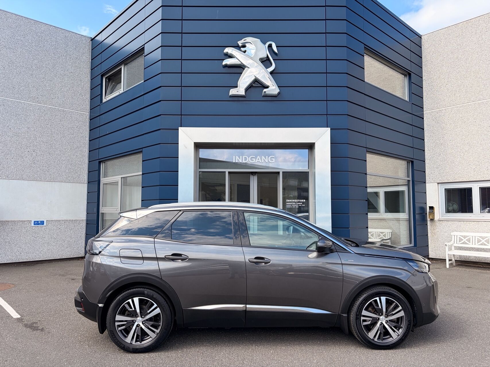 Billede af Peugeot 3008 1,6 PureTech  Plugin-hybrid Allure Pack EAT8 225HK 5d 8g Aut.