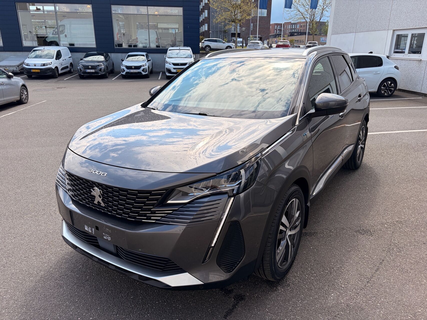 Billede af Peugeot 3008 1,6 PureTech  Plugin-hybrid Allure Pack EAT8 225HK 5d 8g Aut.