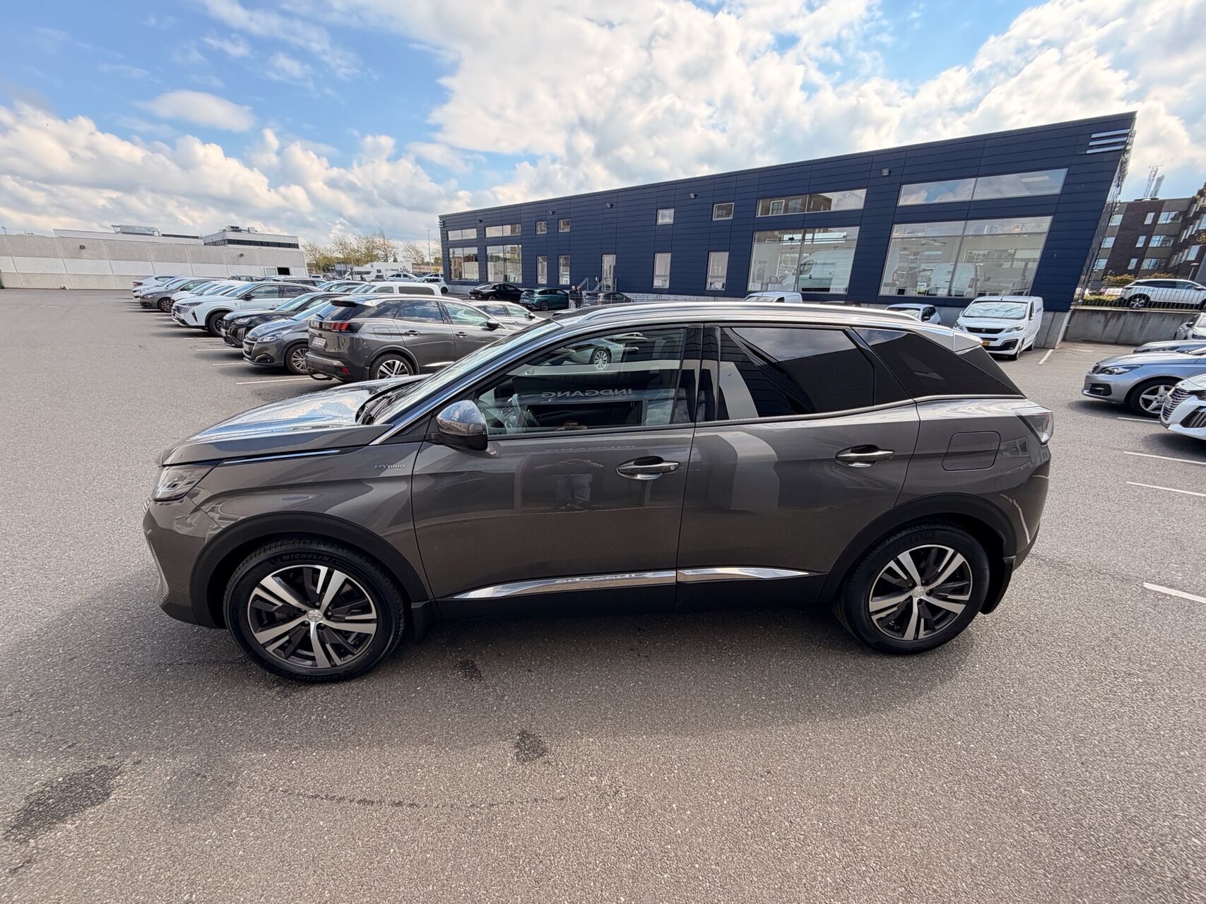 Billede af Peugeot 3008 1,6 PureTech  Plugin-hybrid Allure Pack EAT8 225HK 5d 8g Aut.