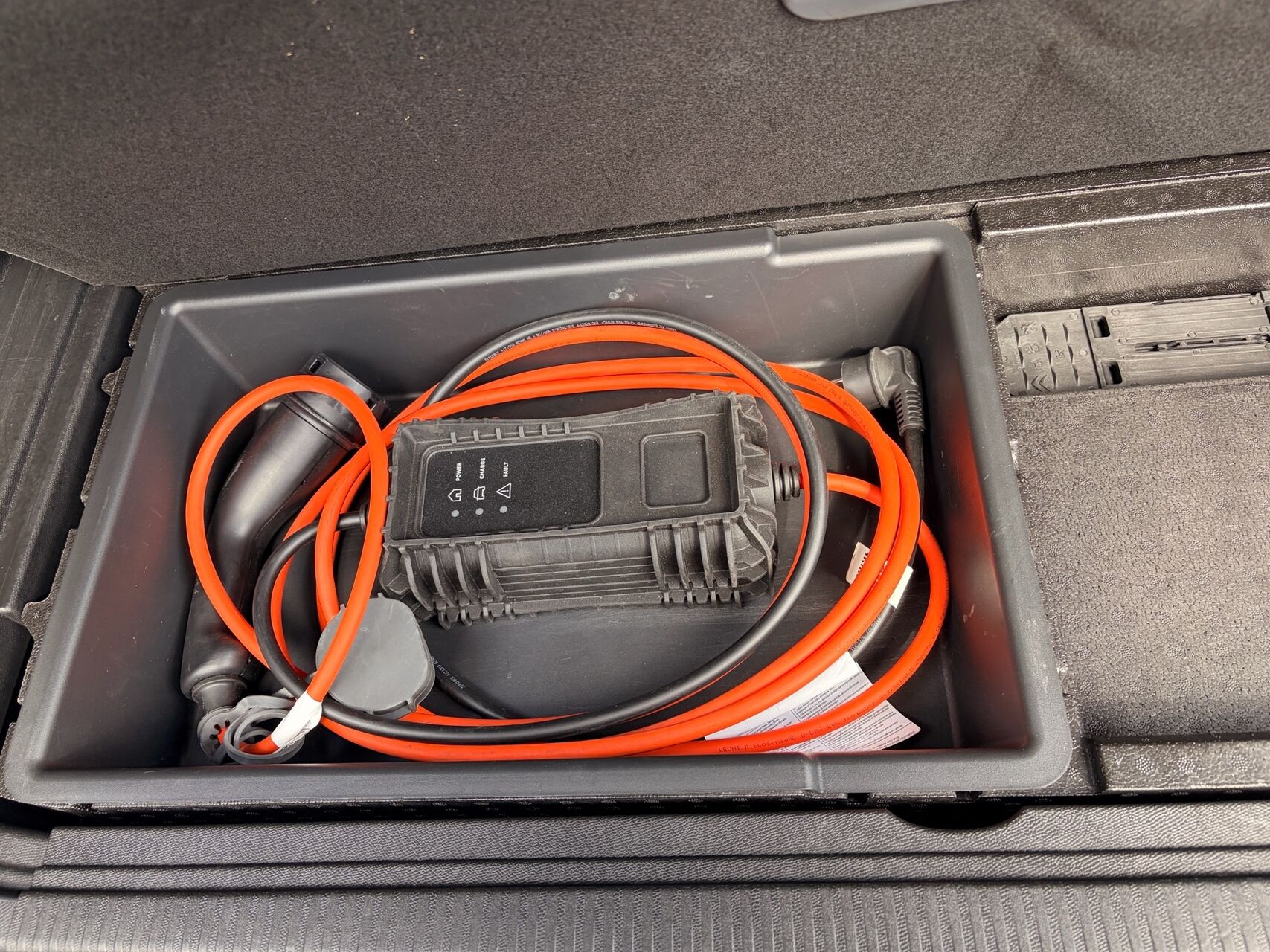Billede af Peugeot 3008 1,6 PureTech  Plugin-hybrid Allure Pack EAT8 225HK 5d 8g Aut.