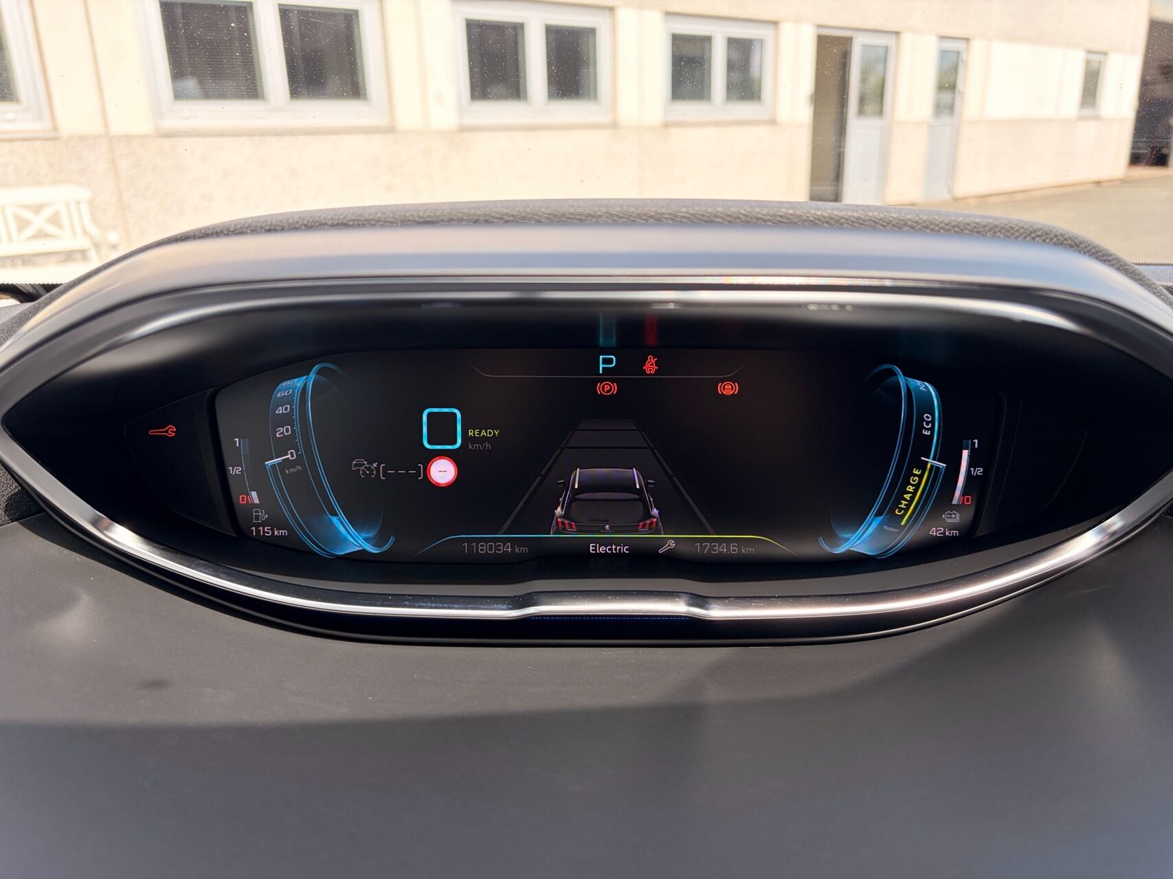 Billede af Peugeot 3008 1,6 PureTech  Plugin-hybrid Allure Pack EAT8 225HK 5d 8g Aut.