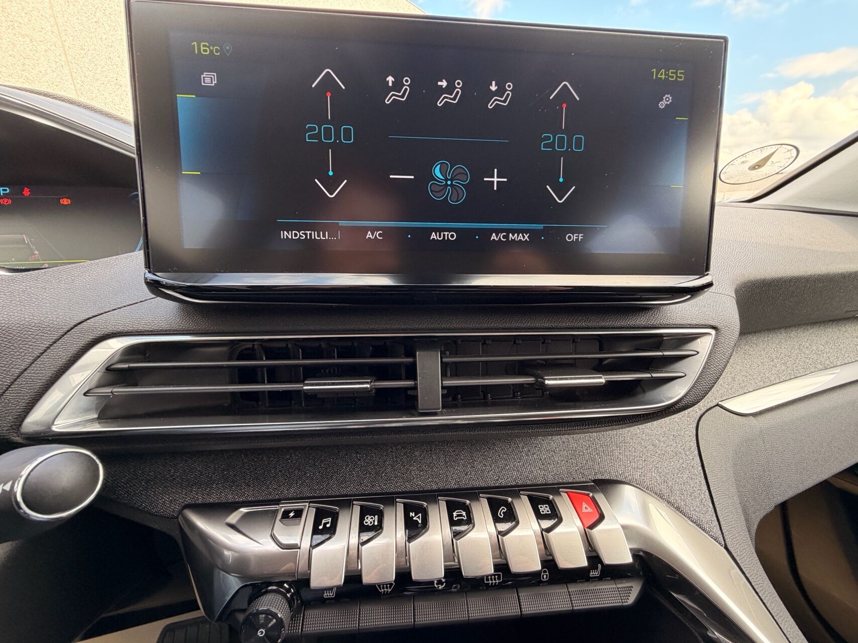 Billede af Peugeot 3008 1,6 PureTech  Plugin-hybrid Allure Pack EAT8 225HK 5d 8g Aut.