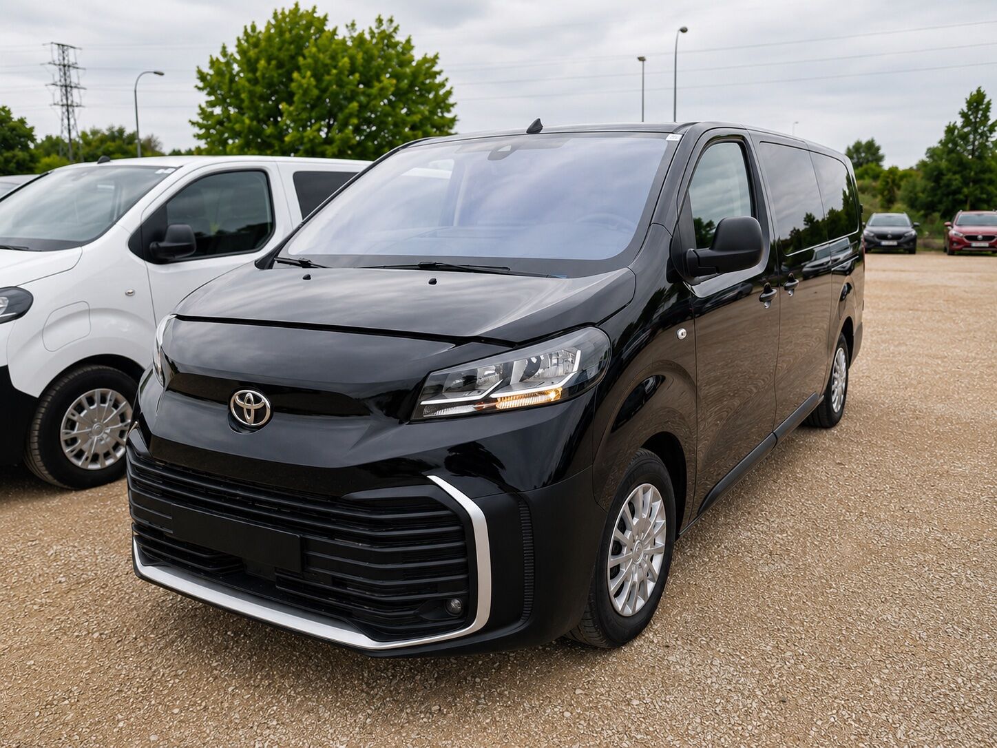 Billede af Toyota Proace Verso Electric Long EL Shuttle m/Dobbelt bagdør,Dobb.skydedør 136HK Aut.