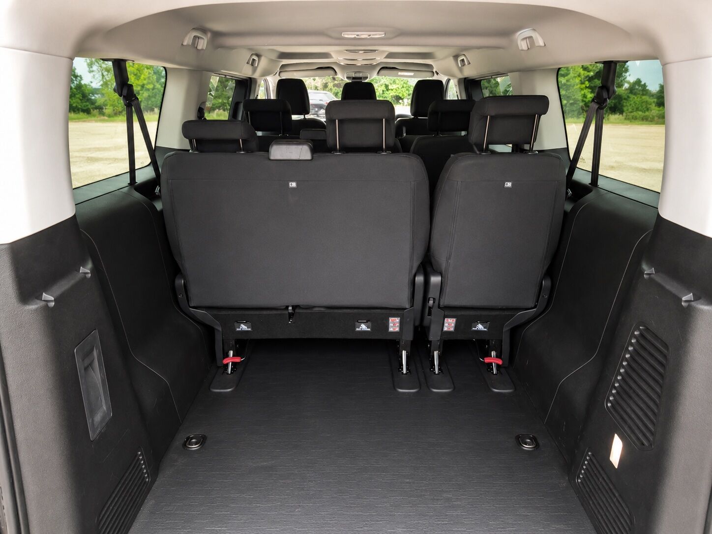 Billede af Toyota Proace Verso Electric Long EL Shuttle m/Dobbelt bagdør,Dobb.skydedør 136HK Aut.