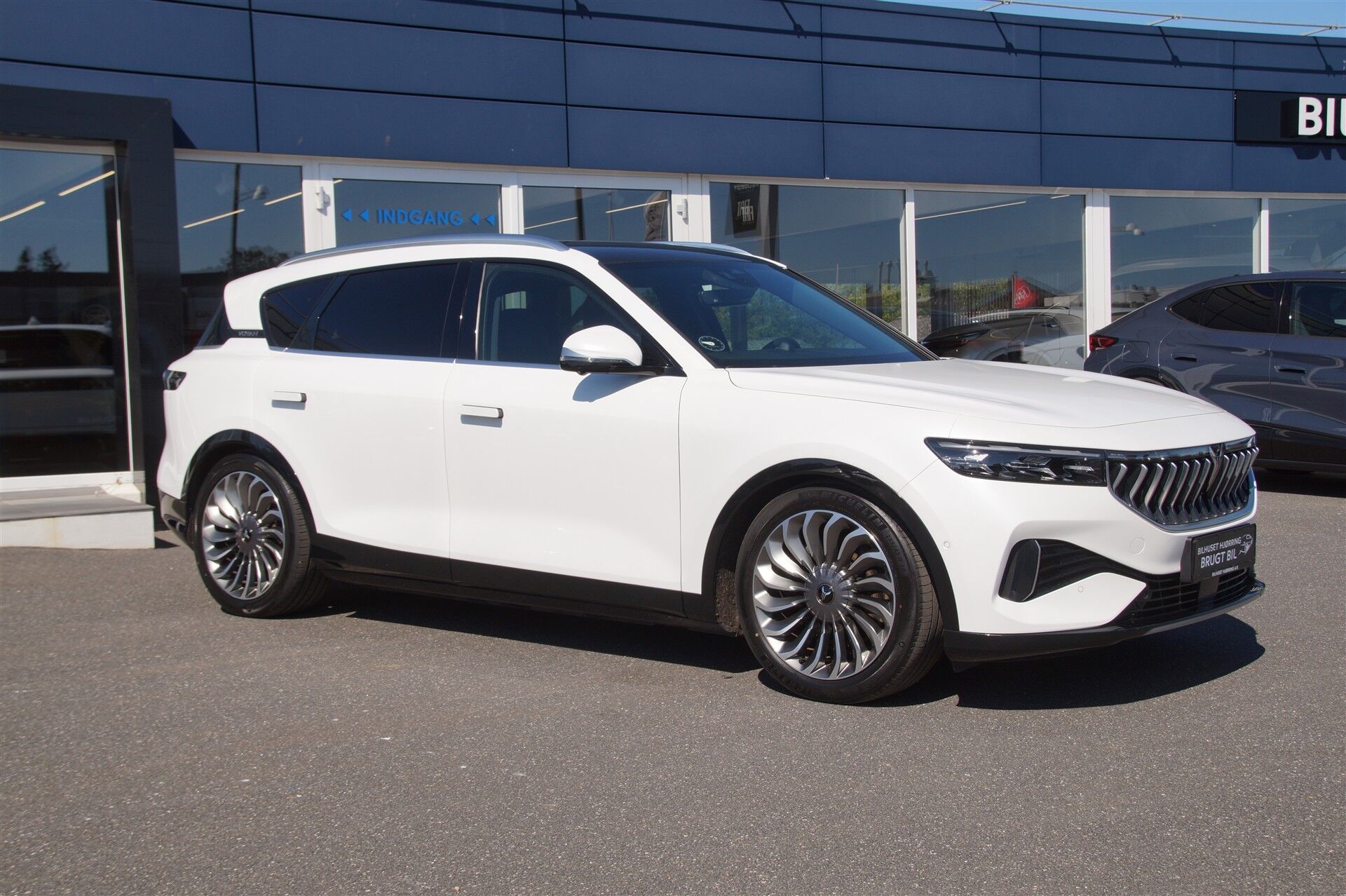 Billede af Voyah Free EL First Edition Platinium AWD 489HK 5d Aut.
