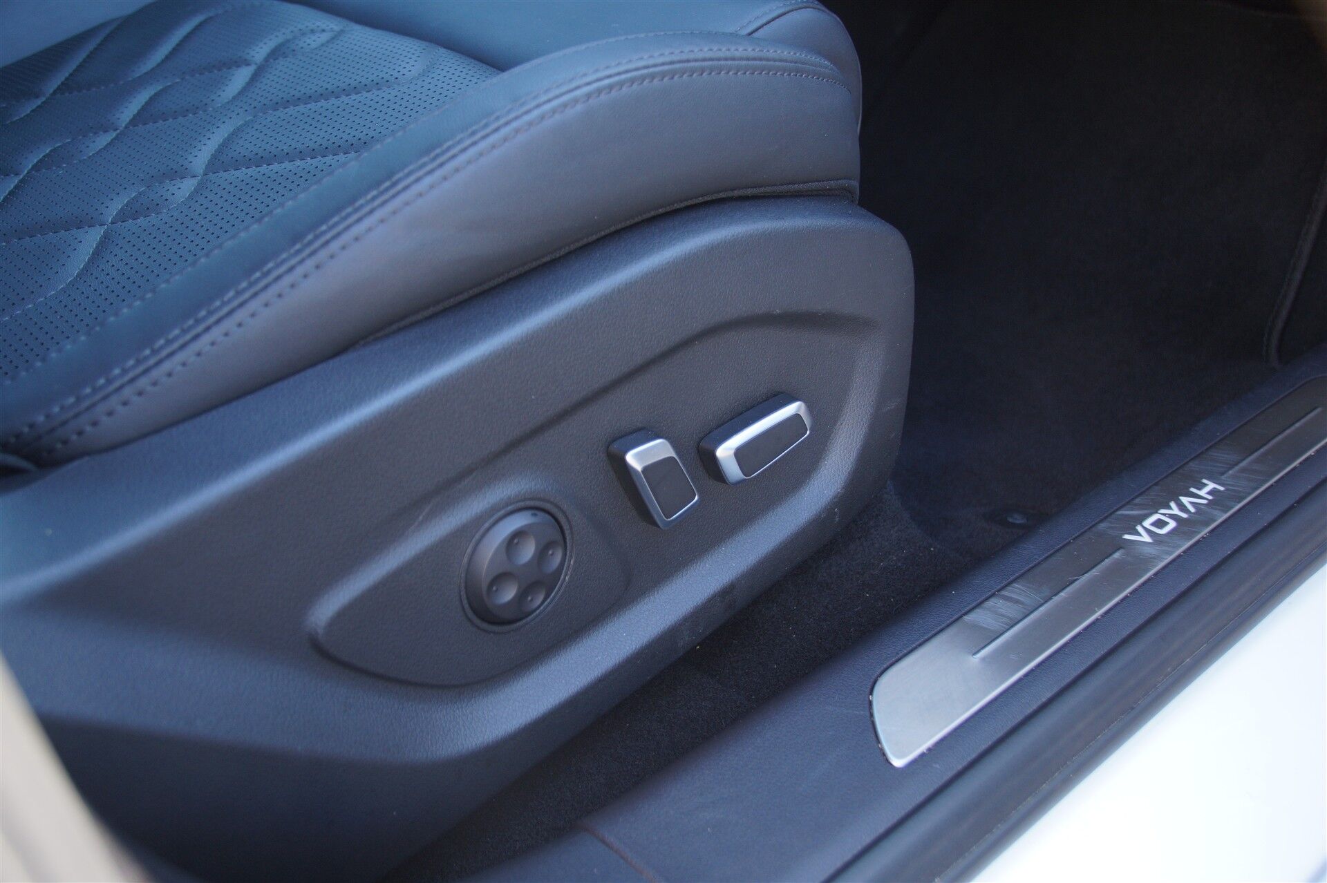Billede af Voyah Free EL First Edition Platinium AWD 489HK 5d Aut.