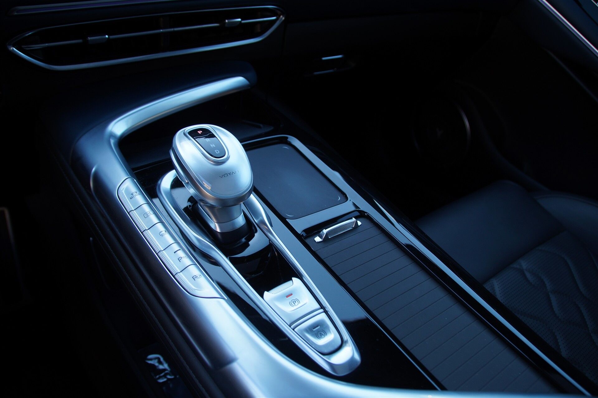 Billede af Voyah Free EL First Edition Platinium AWD 489HK 5d Aut.