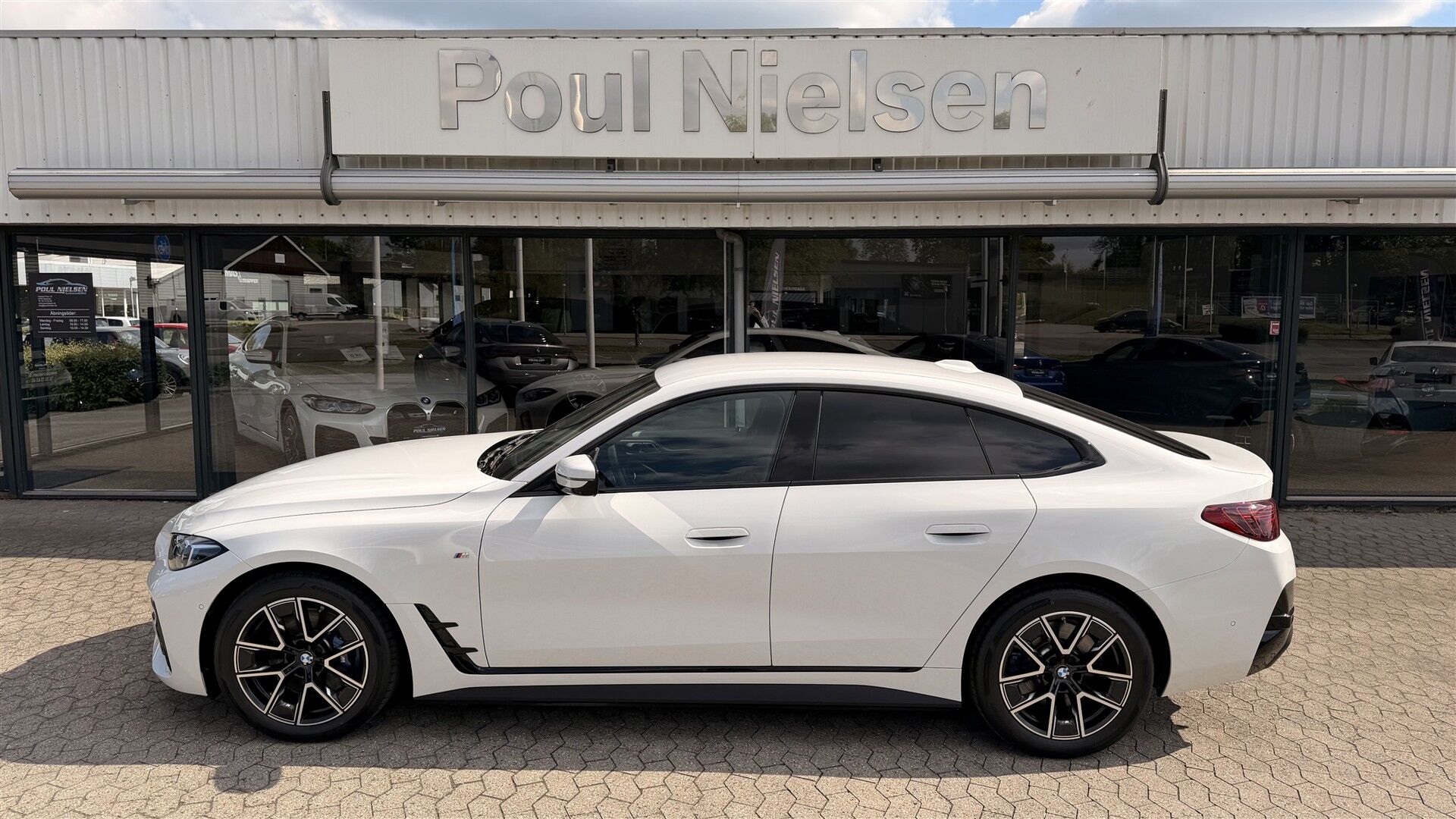Billede af BMW i4 xDrive40 Gran Coupé Fully Charged M-Sport 401HK 5d Aut. 