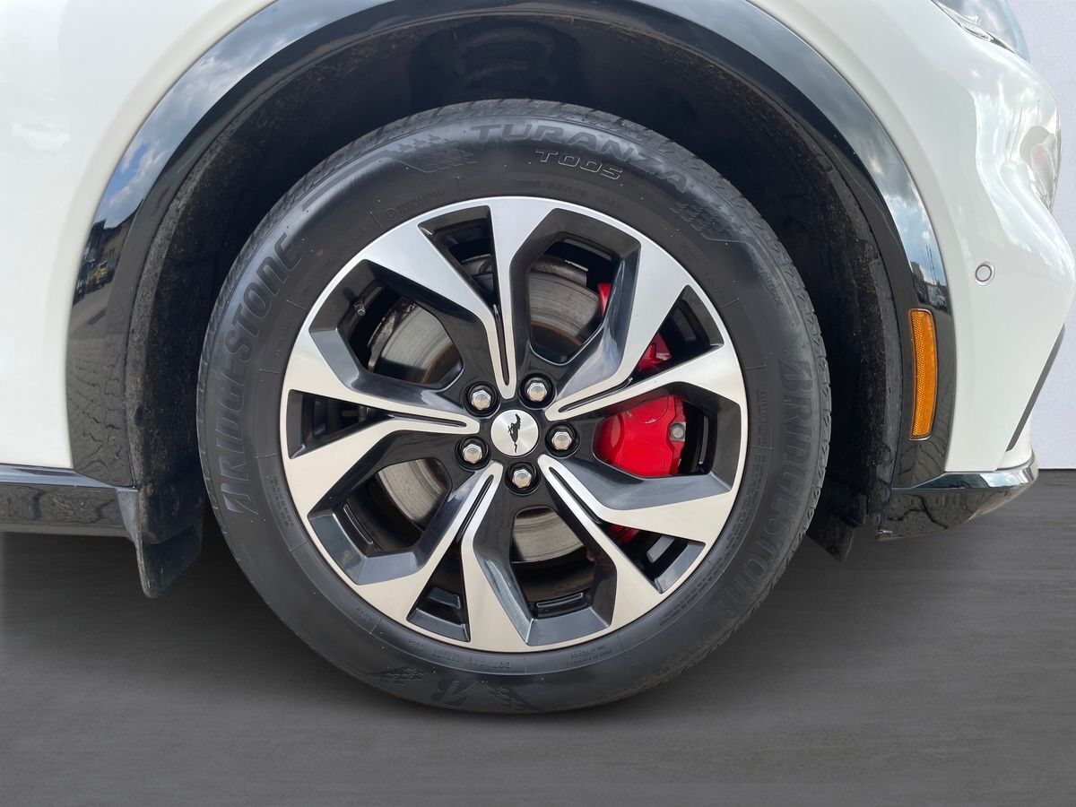 Billede af Ford Mustang Mach-E EL UR AWD 351HK 5d Aut.