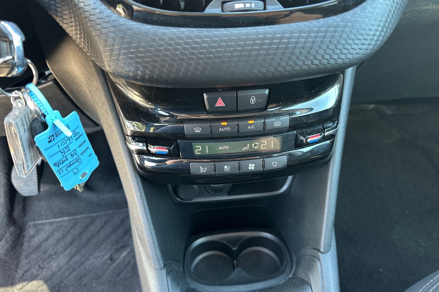 Billede af Peugeot 208 1,2 PureTech Prestige 82HK 5d