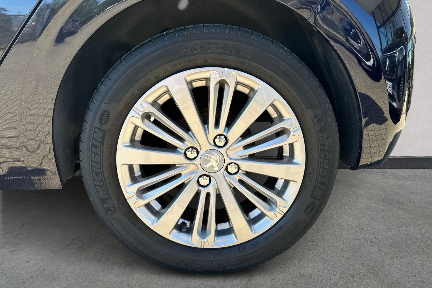 Billede af Peugeot 208 1,2 PureTech Prestige 82HK 5d