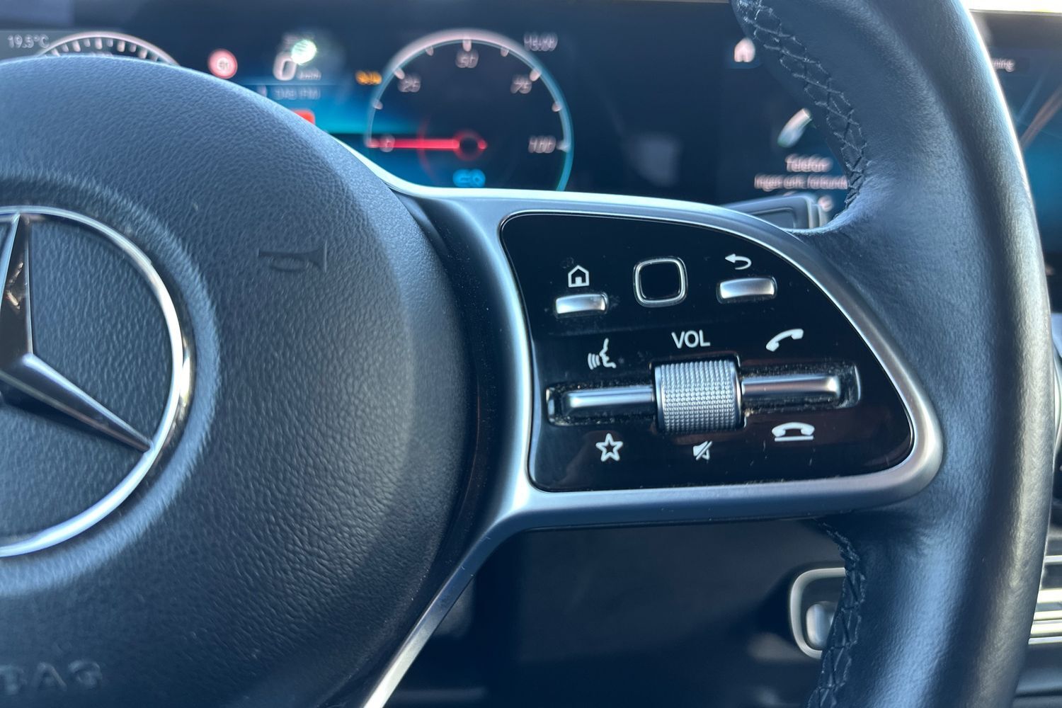 Billede af Mercedes-Benz EQB 300 EL Premium 4Matic 228HK 5d Aut.
