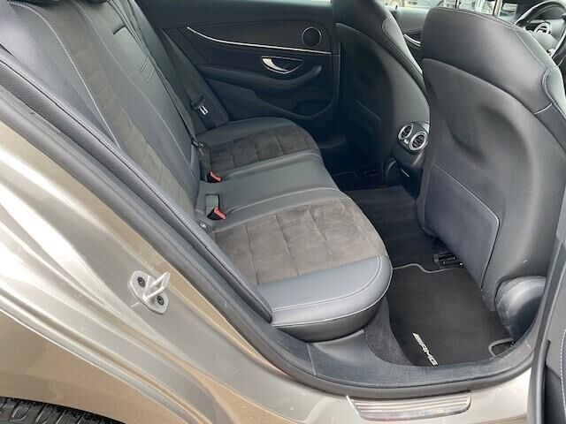 Billede af Mercedes-Benz E300 de T 2,0 Plugin-hybrid AMG Line 9G-Tronic 306HK Stc Aut.
