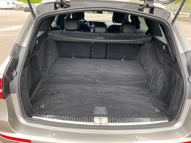 Billede af Mercedes-Benz E300 de T 2,0 Plugin-hybrid AMG Line 9G-Tronic 306HK Stc Aut.
