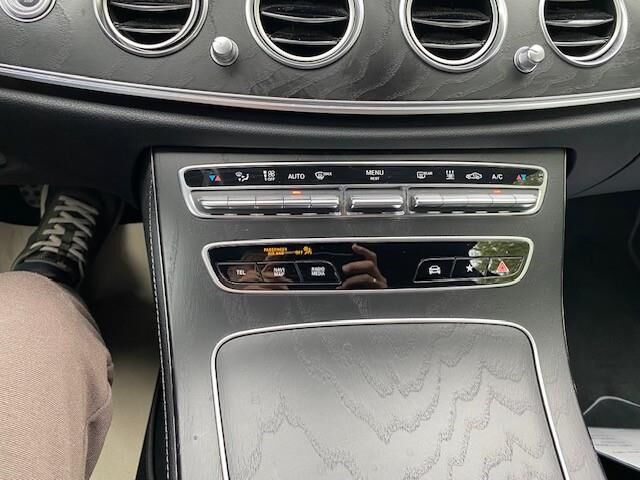 Billede af Mercedes-Benz E300 de T 2,0 Plugin-hybrid AMG Line 9G-Tronic 306HK Stc Aut.