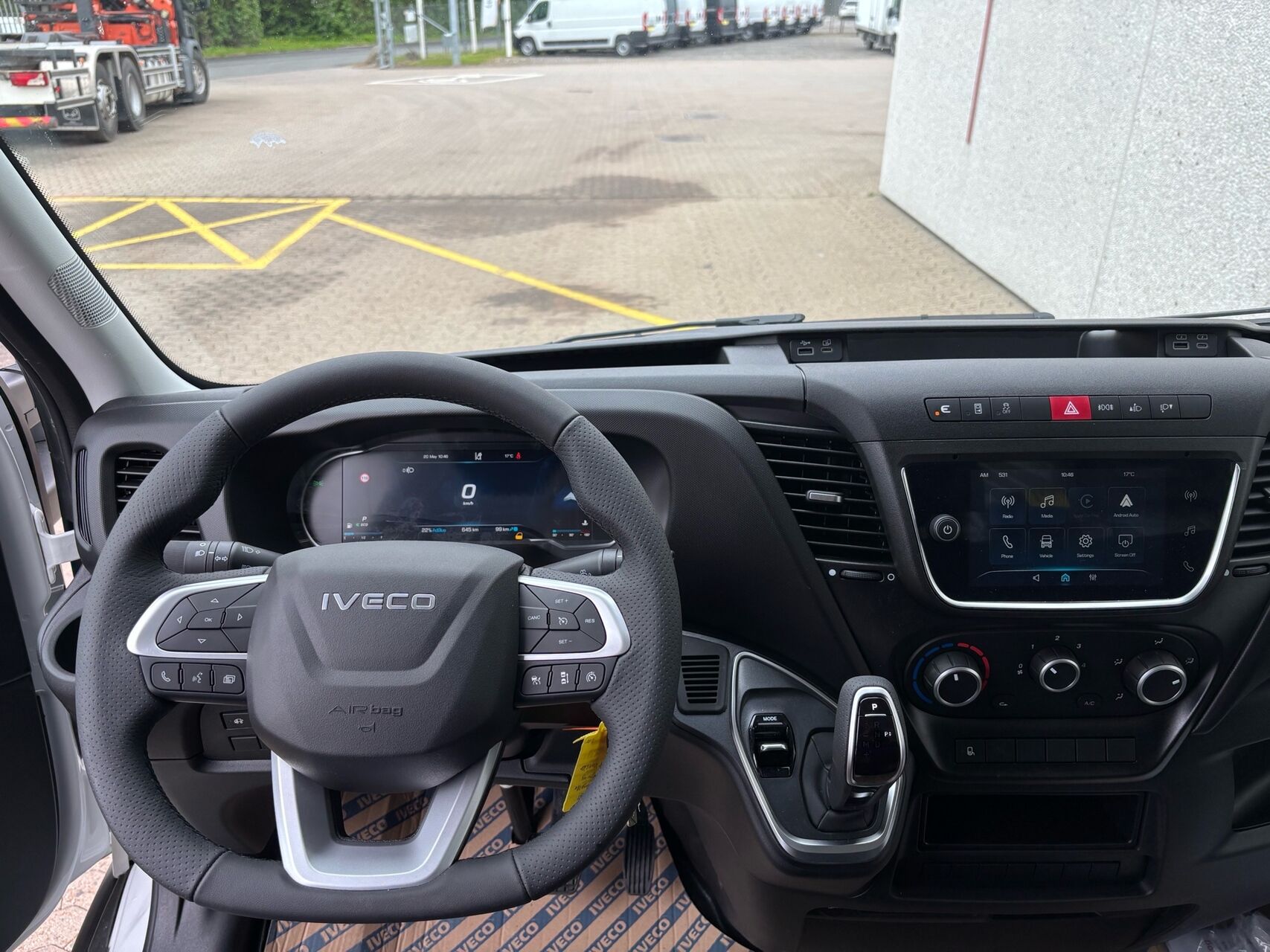 Billede af Iveco Daily 35S18 4100mm 3,0 D 180HK Ladv./Chas. 8g Aut.
