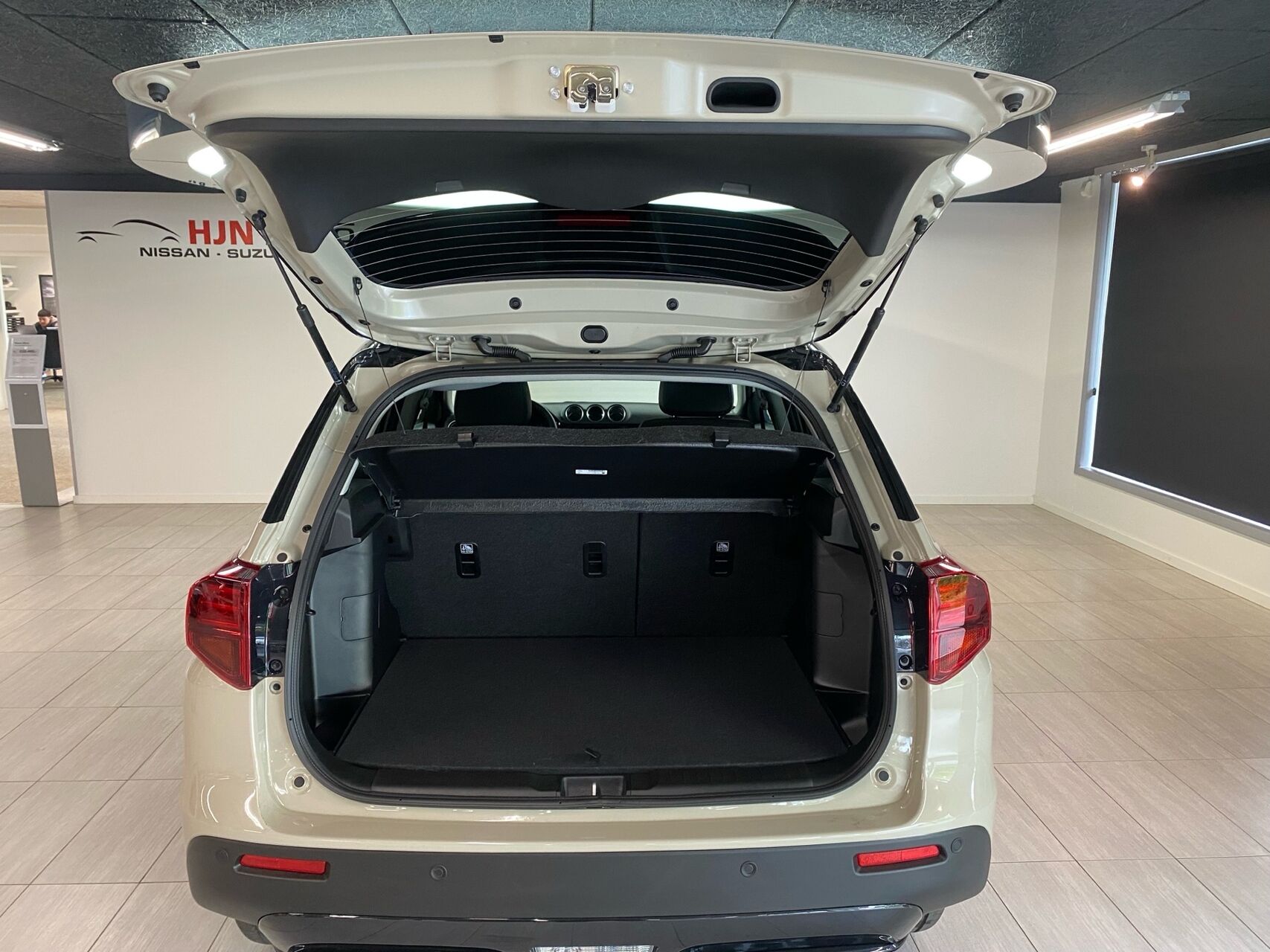 Billede af Suzuki Vitara 1,4 Black Edition 110HK 5d 6g