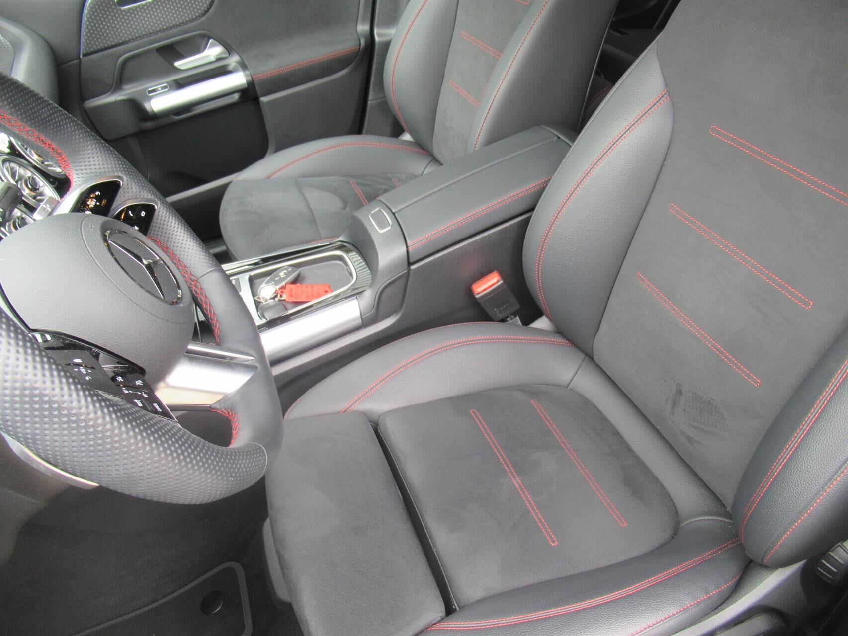 Billede af Mercedes-Benz EQA 250+ EL AMG Line 190HK 5d Aut.