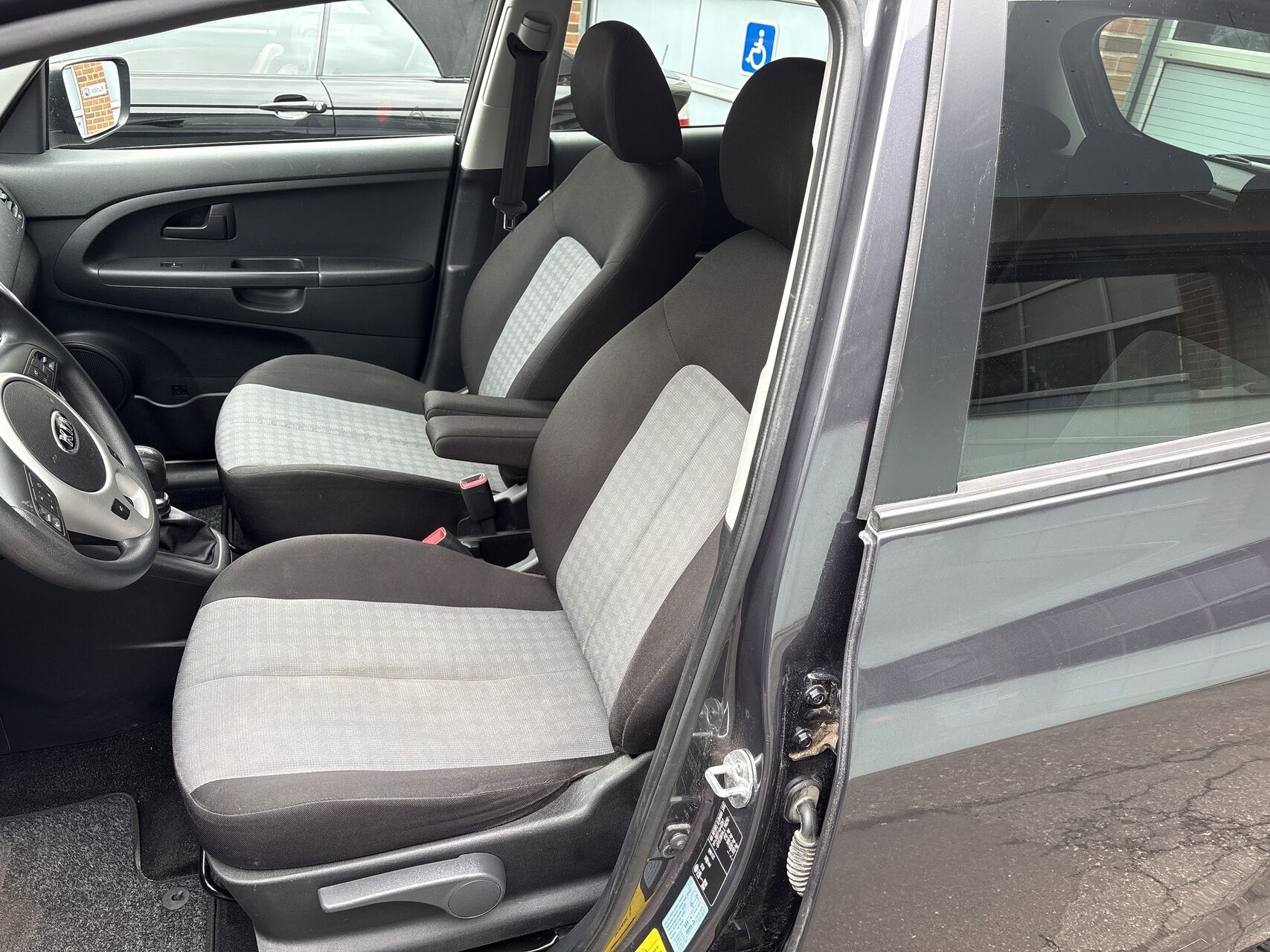 Billede af Kia Venga 1,4 CVVT Attraction 90HK 5d