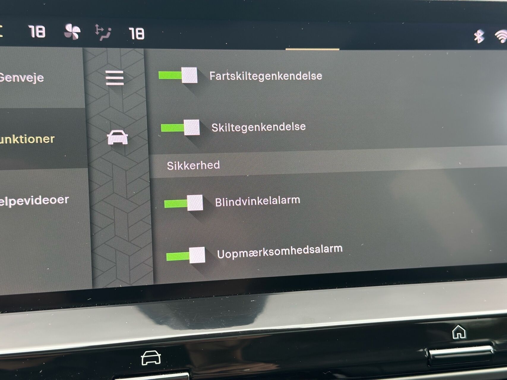 Billede af Citroën C5 X 1,6 Plugin-hybrid Grand Palais 225HK 5d 8g Aut.