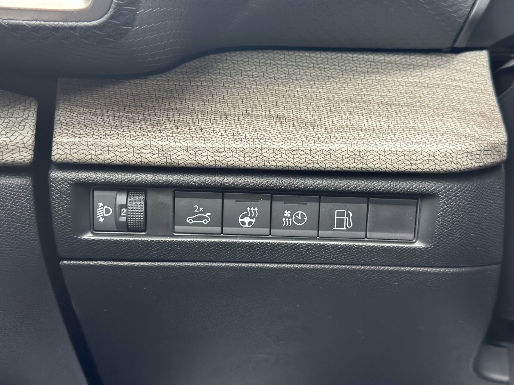 Billede af Citroën C5 X 1,6 Plugin-hybrid Grand Palais 225HK 5d 8g Aut.