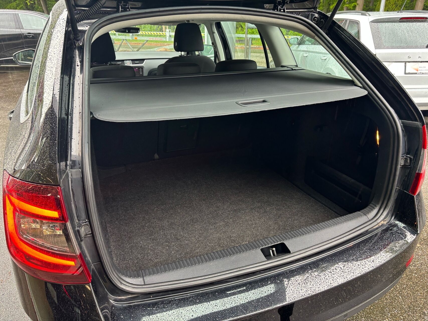 Billede af Skoda Octavia Combi 1,5 TSI ACT Business Line + Celebration DSG 150HK Stc 7g Aut.