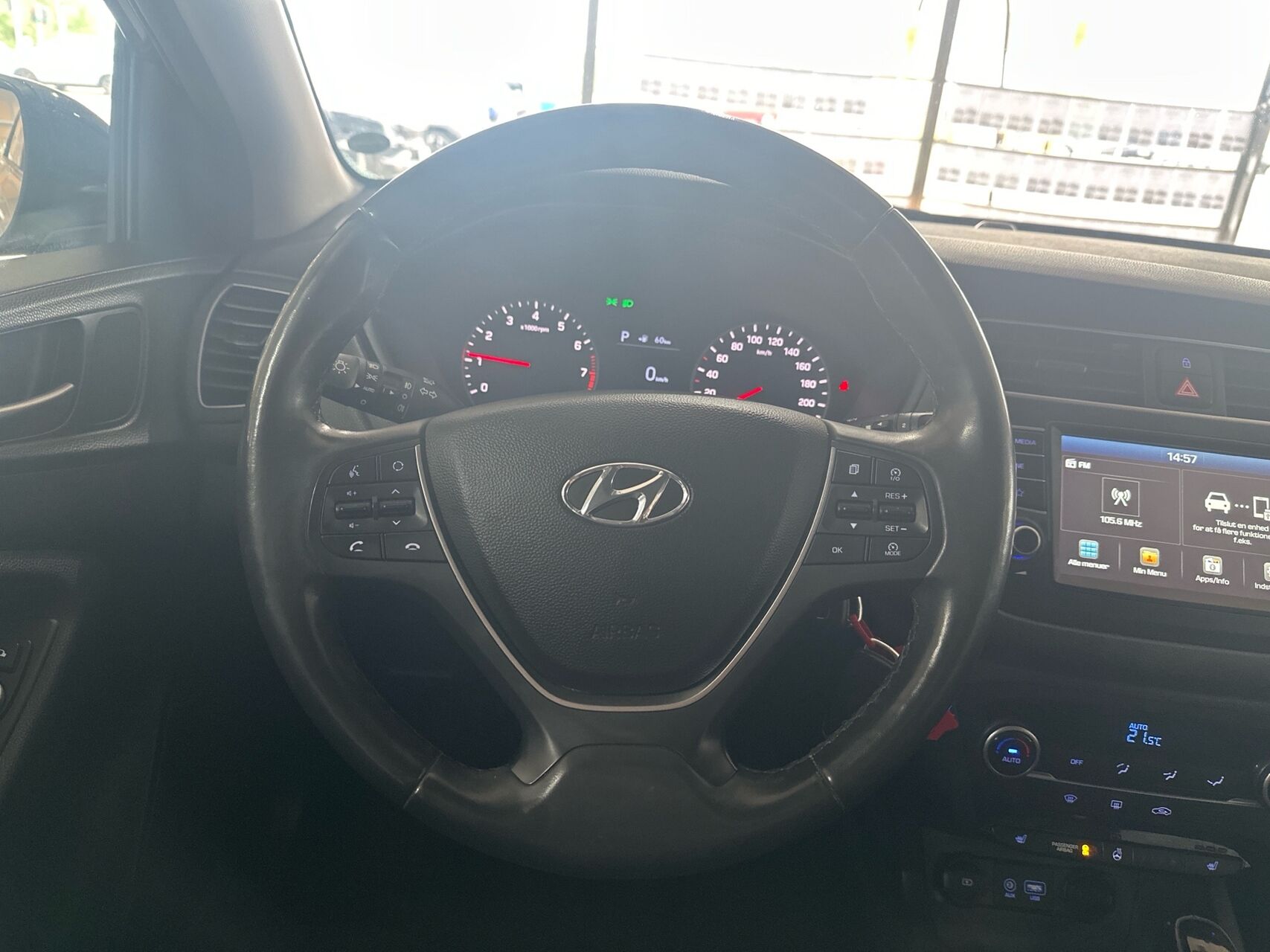 Billede af Hyundai i20 1,0 T-GDI Trend DCT 100HK 5d 7g Aut.
