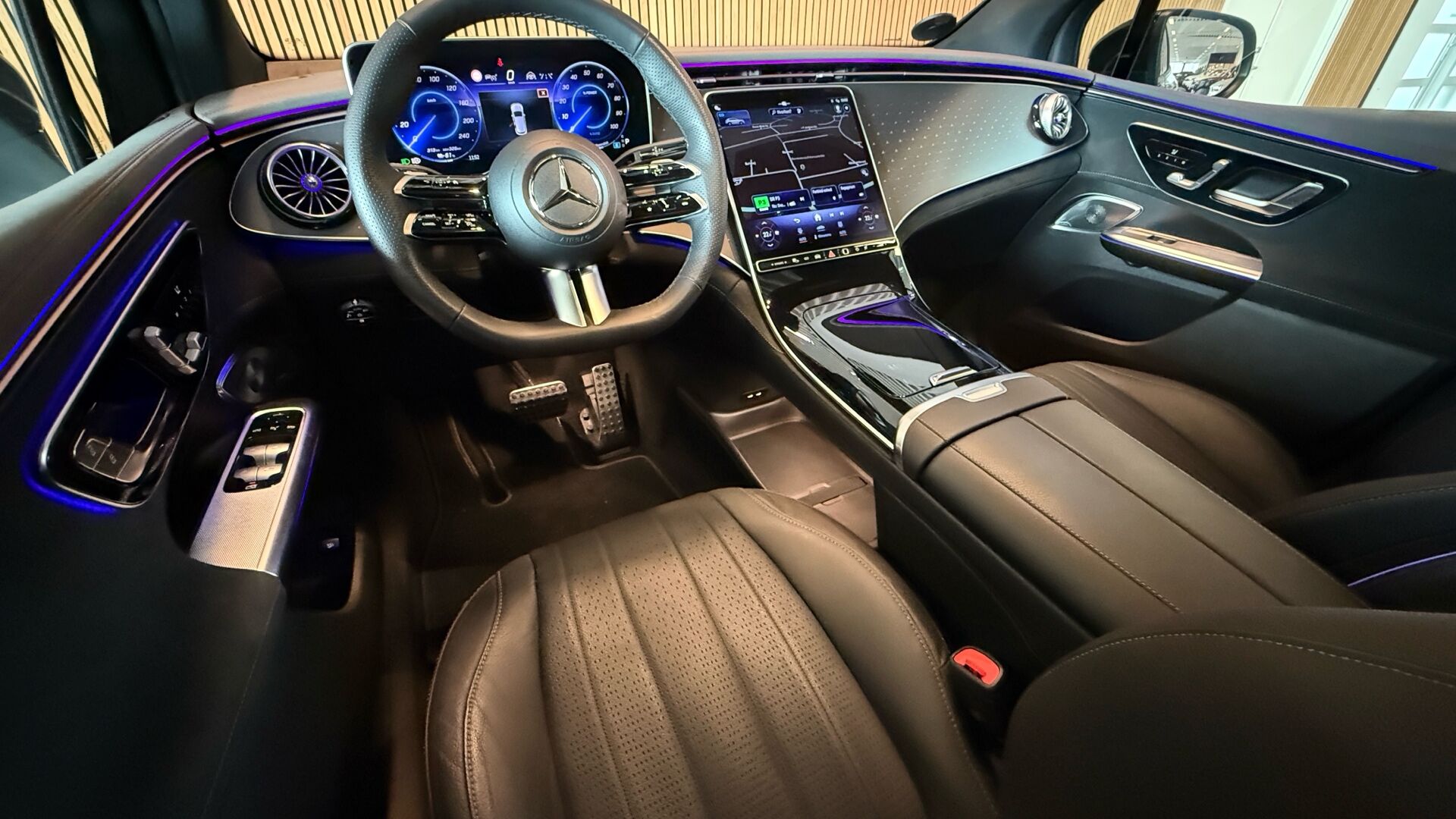 Billede af Mercedes-Benz EQE 350 EL AMG Premium Plus 4Matic 292HK 5d Aut.