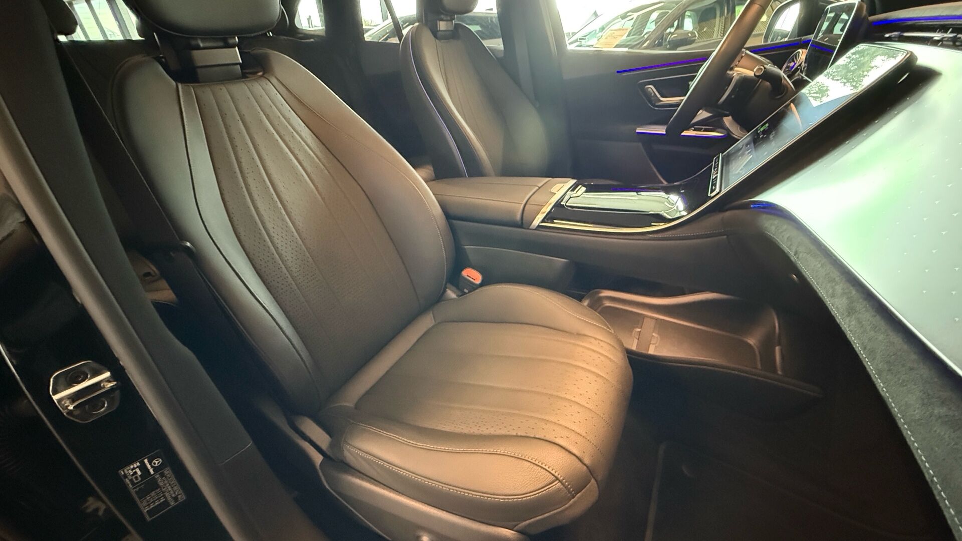 Billede af Mercedes-Benz EQE 350 EL AMG Premium Plus 4Matic 292HK 5d Aut.