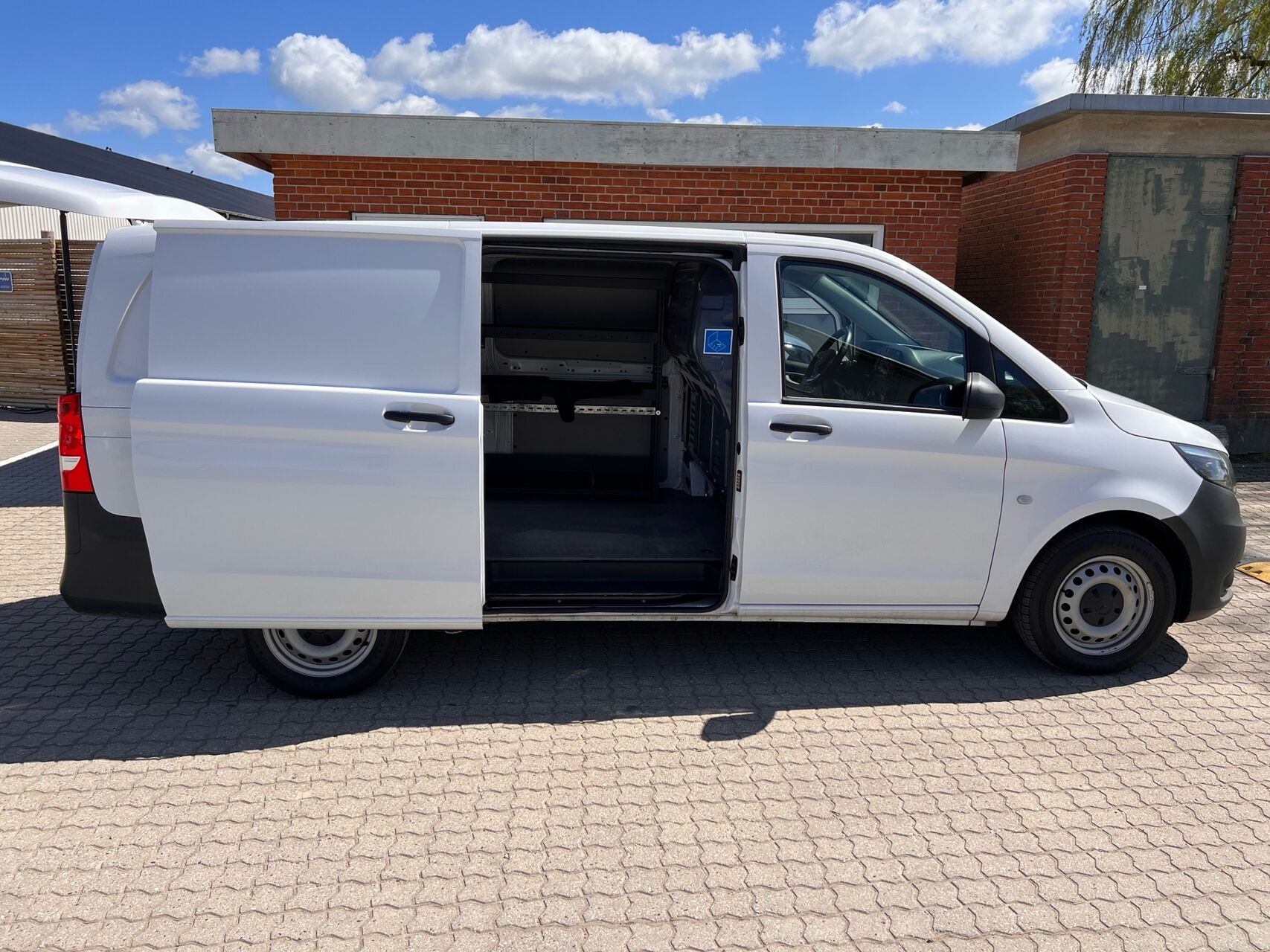 Billede af Mercedes-Benz Vito 114 A2 2,0 CDI RWD 9G-Tronic 136HK Van Aut.