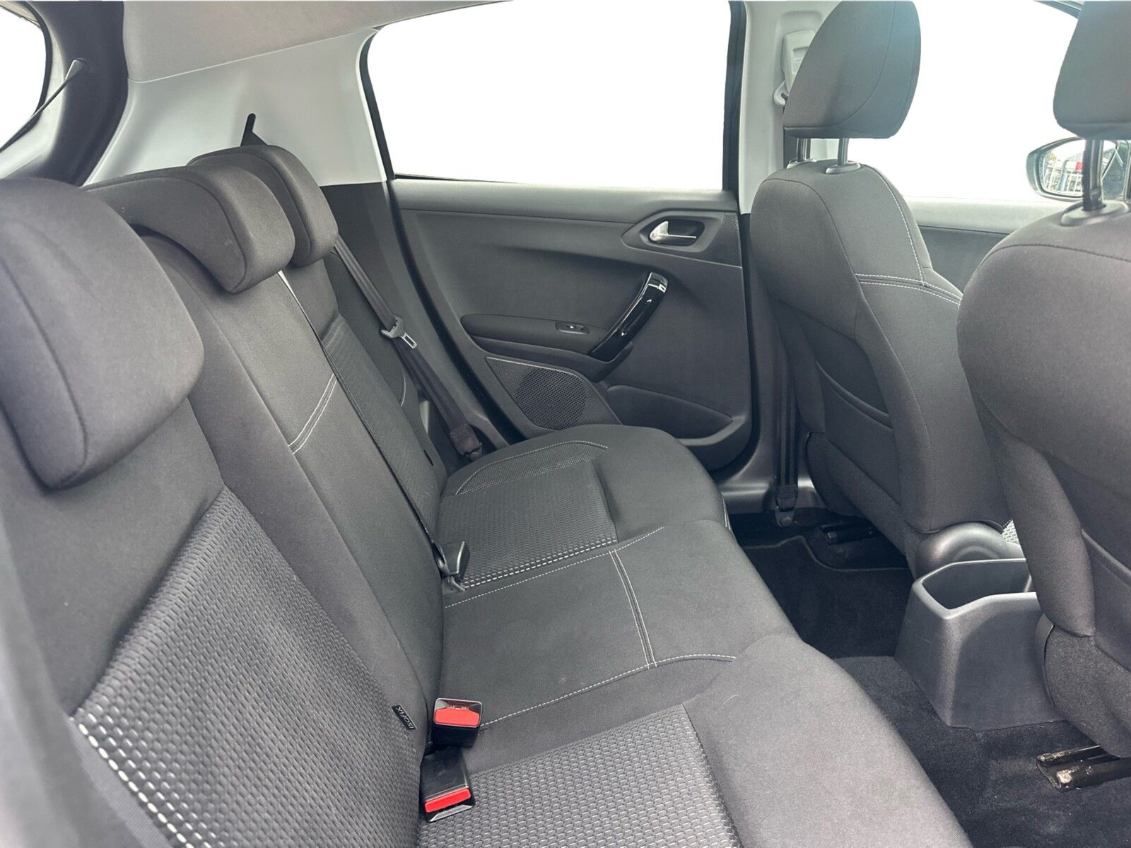 Billede af Peugeot 208 1,5 BlueHDi Prestige Sky 100HK 5d