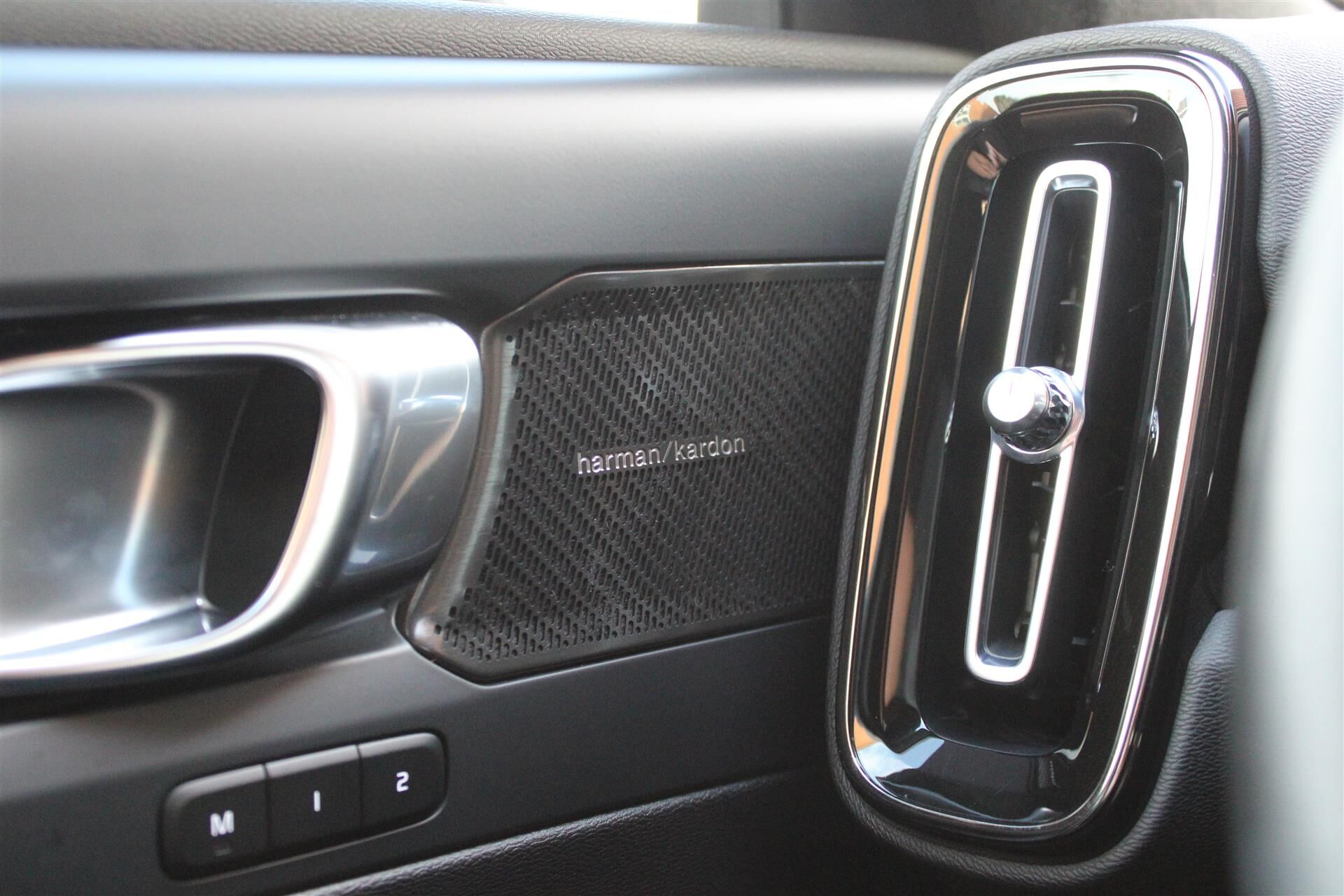 Billede af Volvo C40 P8 Recharge Twin Ultimate AWD 408HK 4d Aut.
