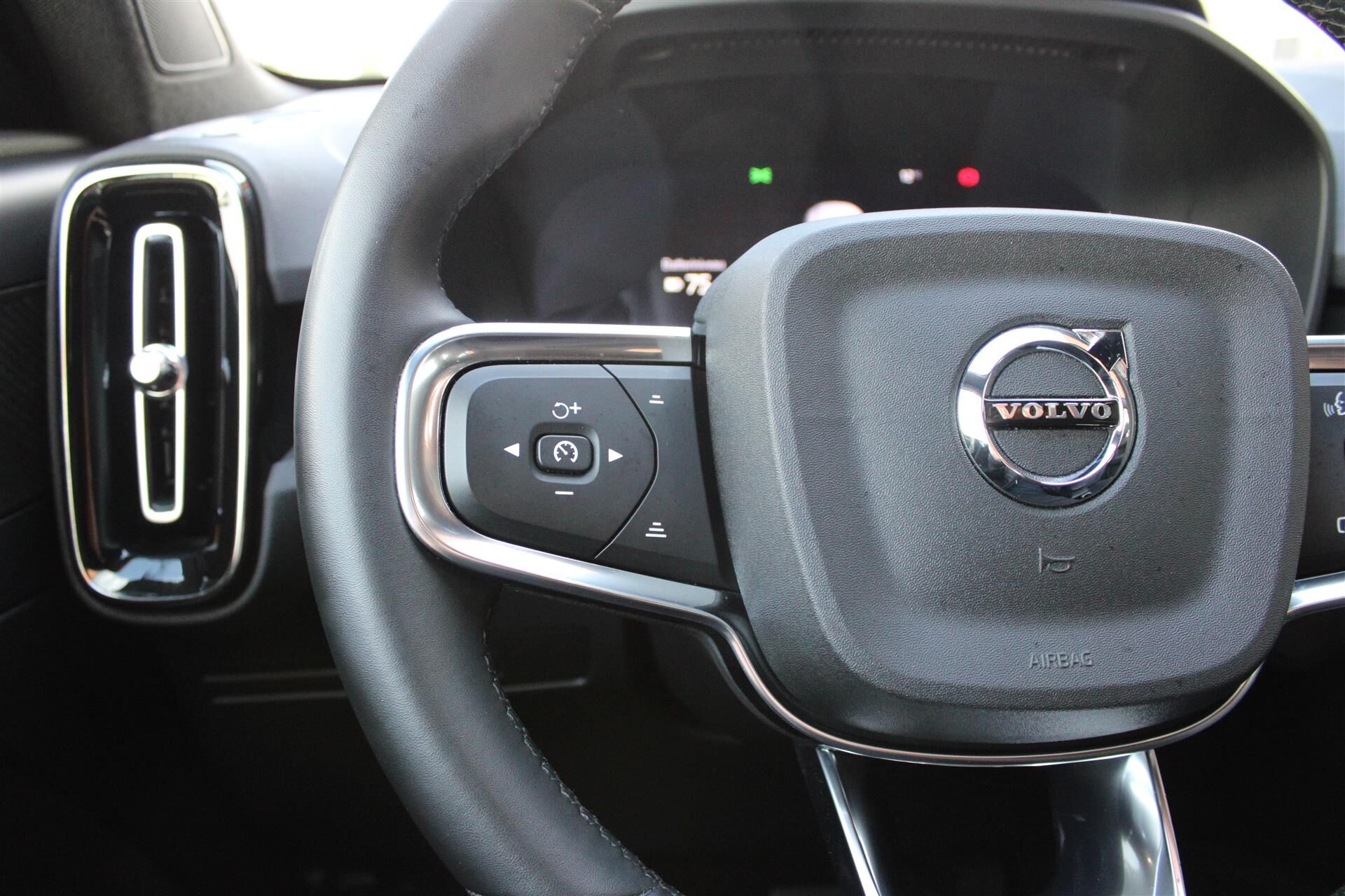 Billede af Volvo C40 P8 Recharge Twin Ultimate AWD 408HK 4d Aut.