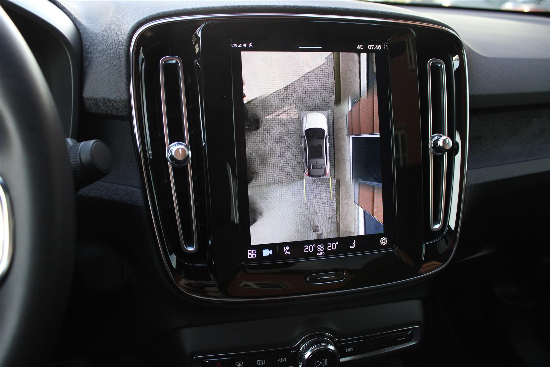 Billede af Volvo C40 P8 Recharge Twin Ultimate AWD 408HK 4d Aut.
