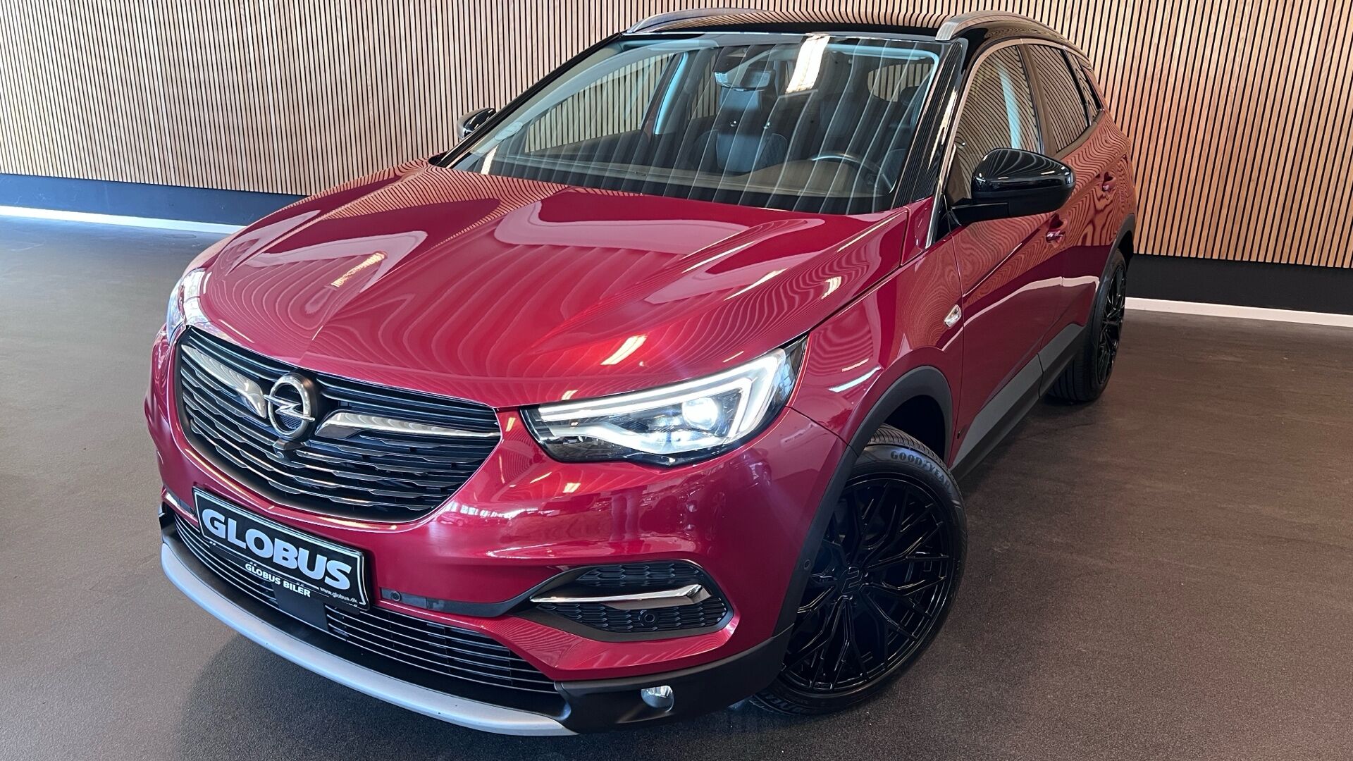 Billede af Opel Grandland X 1,6 PHEV  Plugin-hybrid EuroLine AWD 300HK 5d 8g Aut.