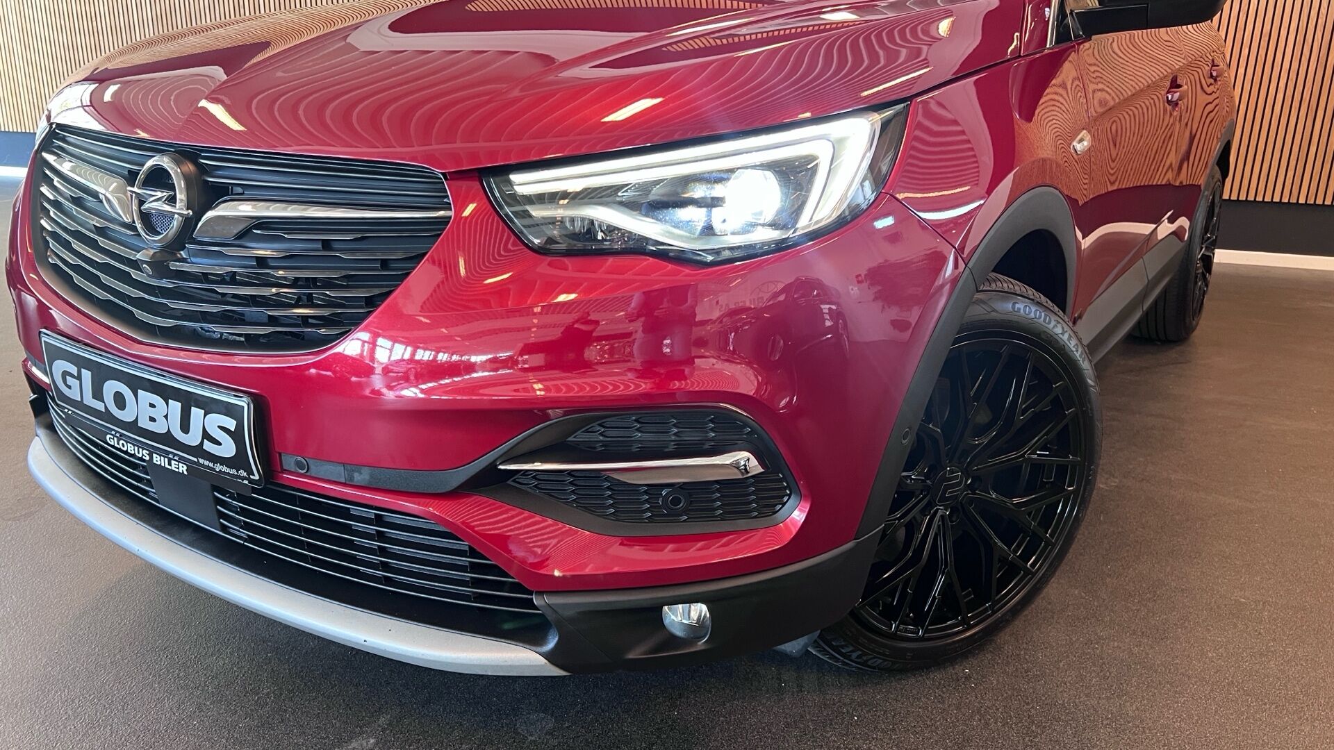 Billede af Opel Grandland X 1,6 PHEV  Plugin-hybrid EuroLine AWD 300HK 5d 8g Aut.