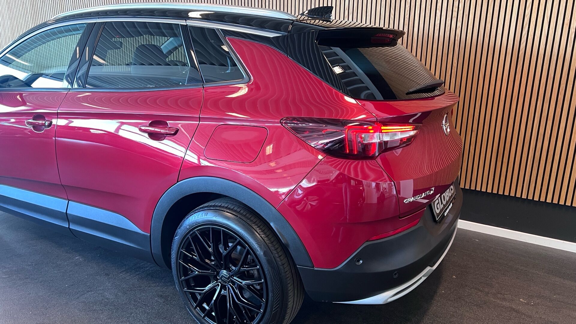Billede af Opel Grandland X 1,6 PHEV  Plugin-hybrid EuroLine AWD 300HK 5d 8g Aut.