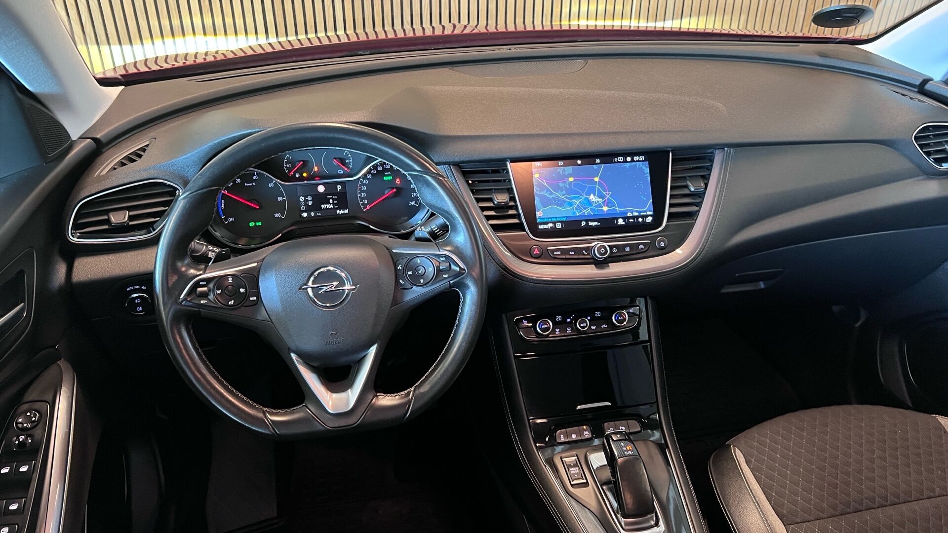 Billede af Opel Grandland X 1,6 PHEV  Plugin-hybrid EuroLine AWD 300HK 5d 8g Aut.