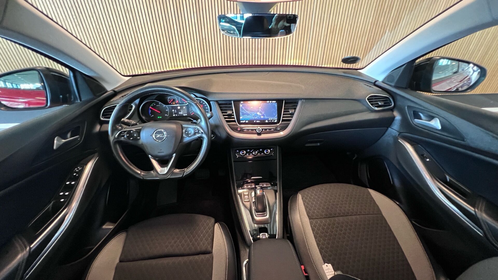 Billede af Opel Grandland X 1,6 PHEV  Plugin-hybrid EuroLine AWD 300HK 5d 8g Aut.