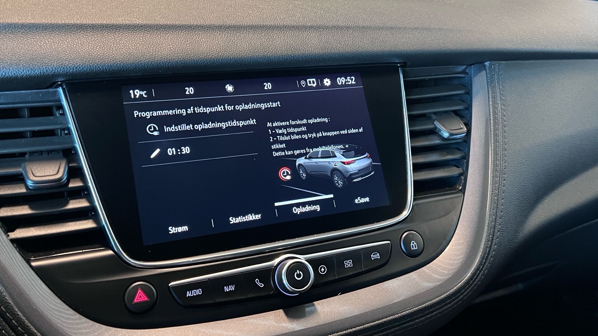 Billede af Opel Grandland X 1,6 PHEV  Plugin-hybrid EuroLine AWD 300HK 5d 8g Aut.