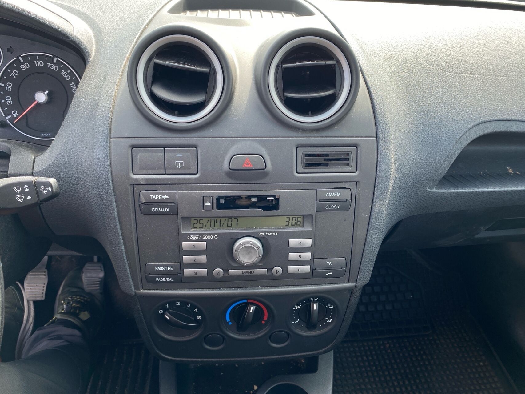 Billede af Ford Fiesta 1,3 Ambiente 70HK 5d
