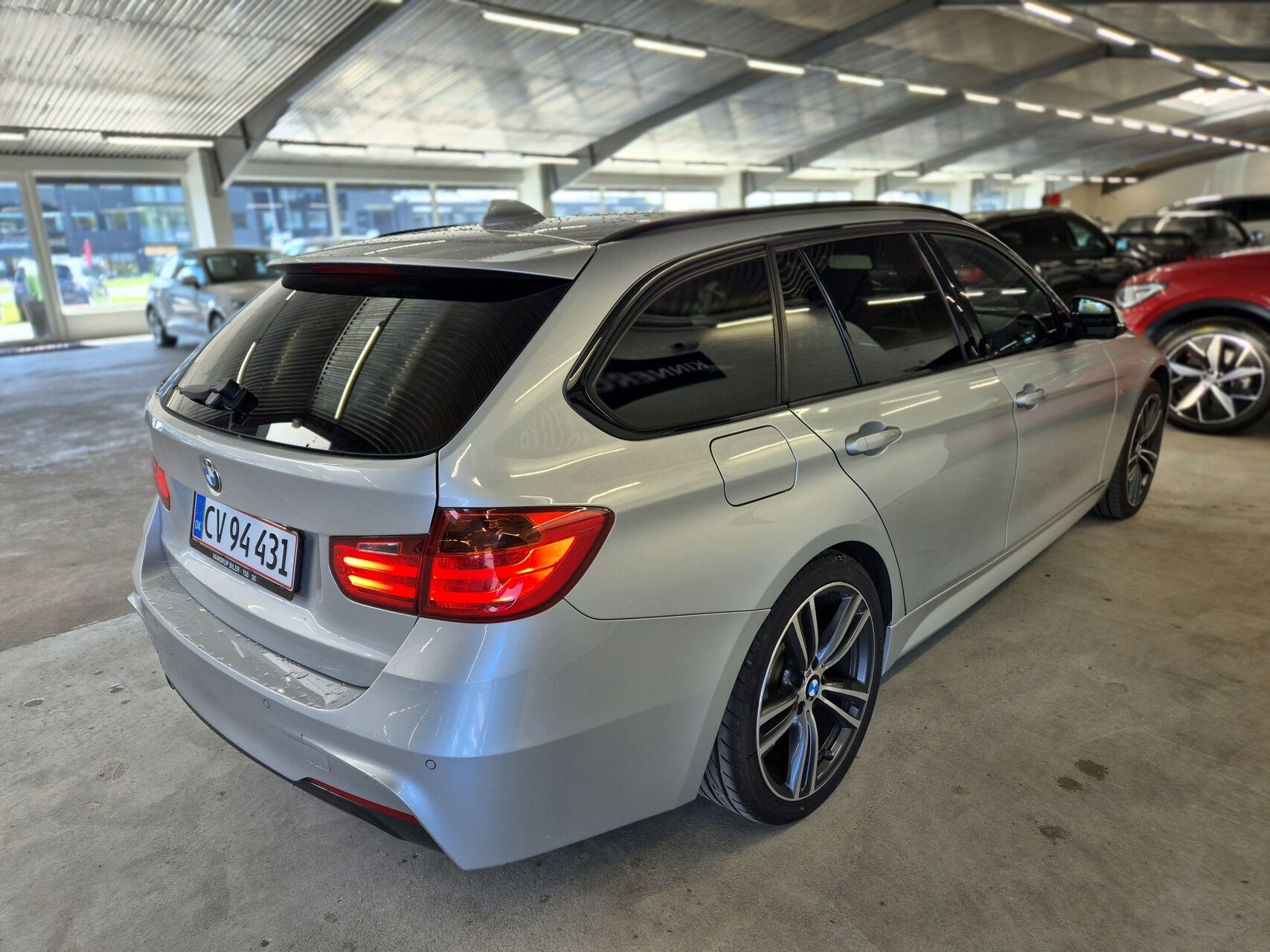 Billede af BMW 320d Touring 2,0 D XDrive 184HK Stc 6g