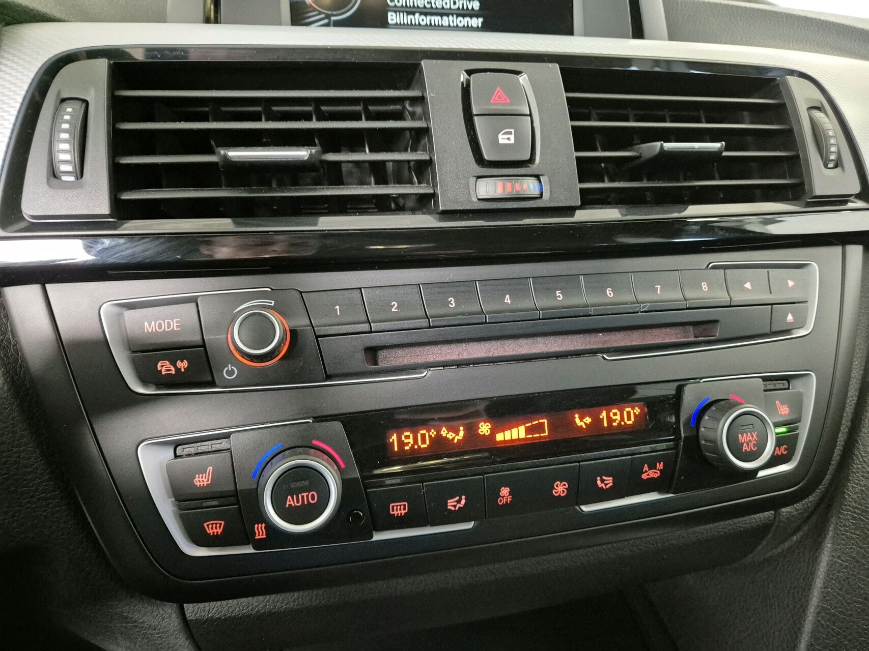 Billede af BMW 320d Touring 2,0 D XDrive 184HK Stc 6g