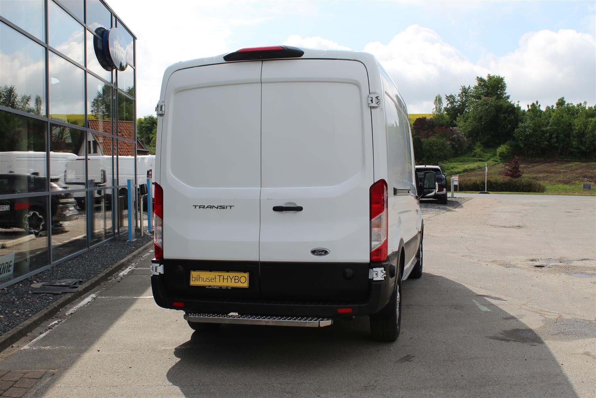 Billede af Ford Transit 350 L3H2 2,0 TDCI HDT Limited RWD 165HK Van 10g Aut.