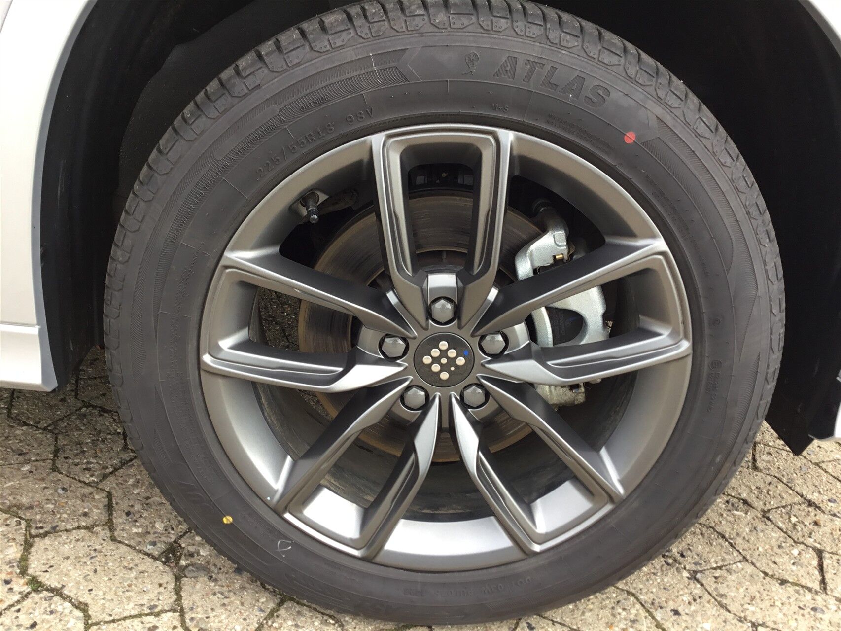 Billede af Navor E5 1,5 Plugin-hybrid Rock E-CVT 218HK 5d Aut.
