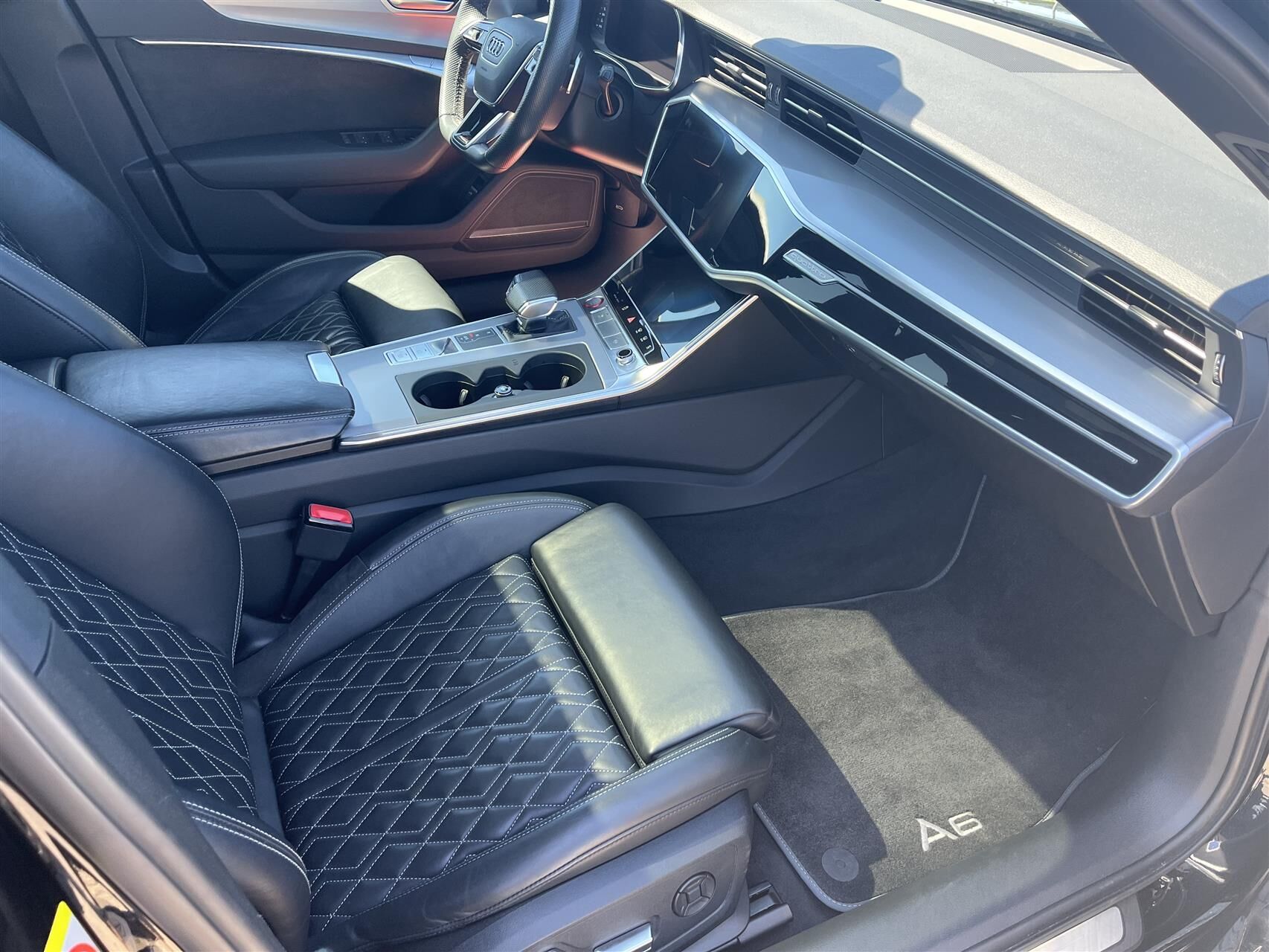 Billede af Audi S6 Avant 3,0 V6 TDI  Mild hybrid Quattro Tiptr. 344HK Stc 8g Aut.